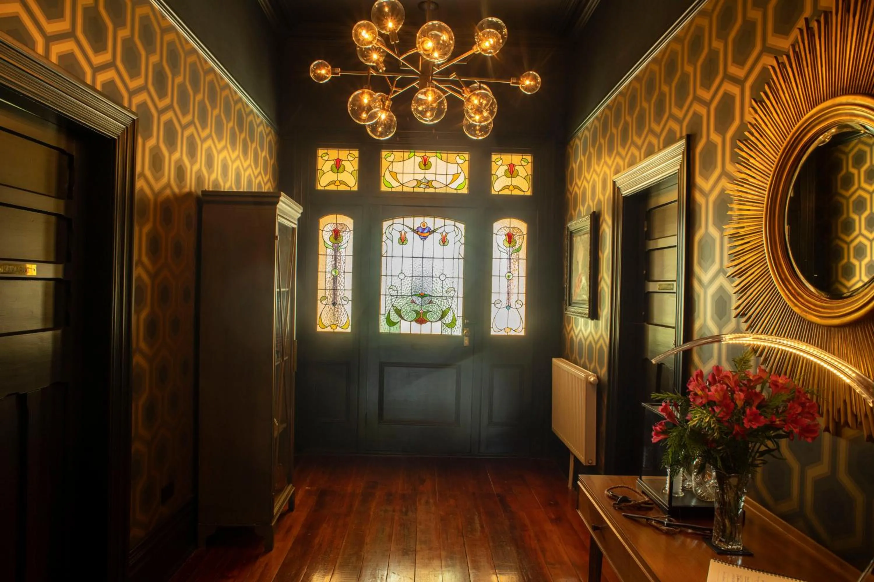 Facade/entrance in Hawthorne House