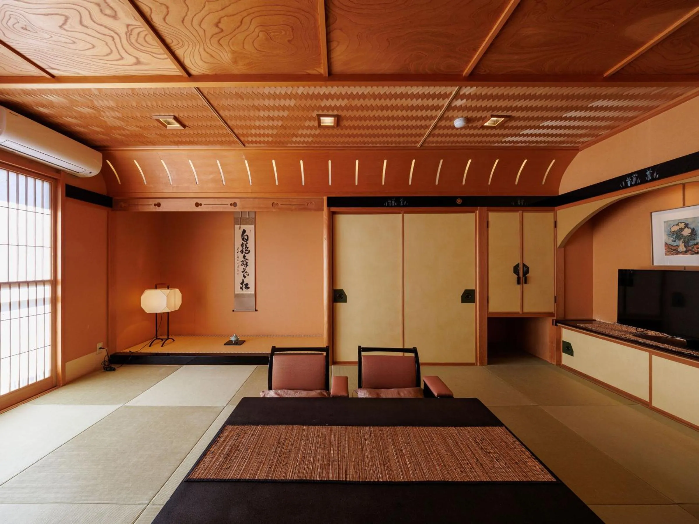 Photo of the whole room in Oiwakeya Ryokan