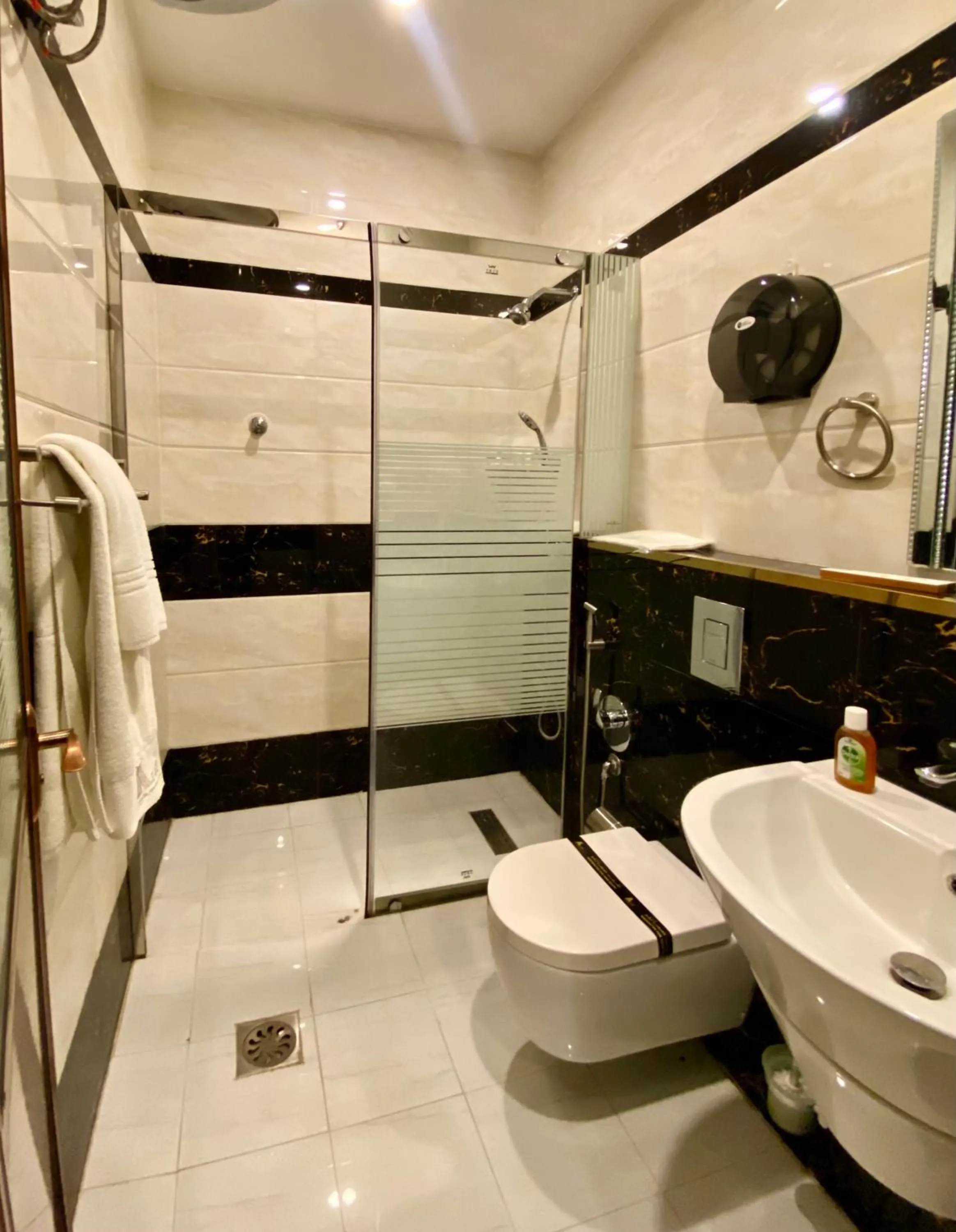 Aral Hotel Apartments