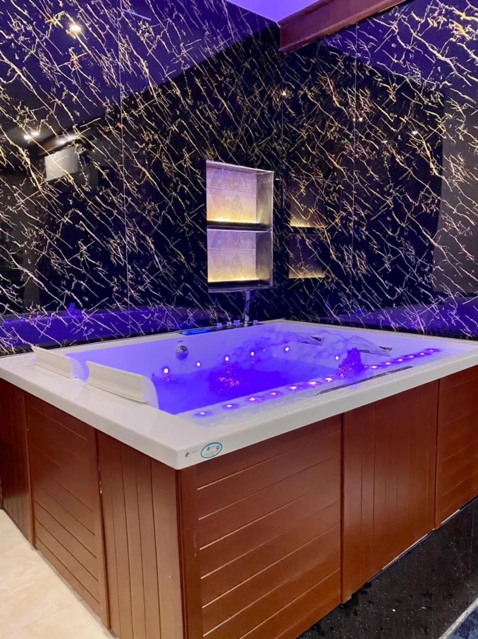 Steam room in Aral Hotel Apartments