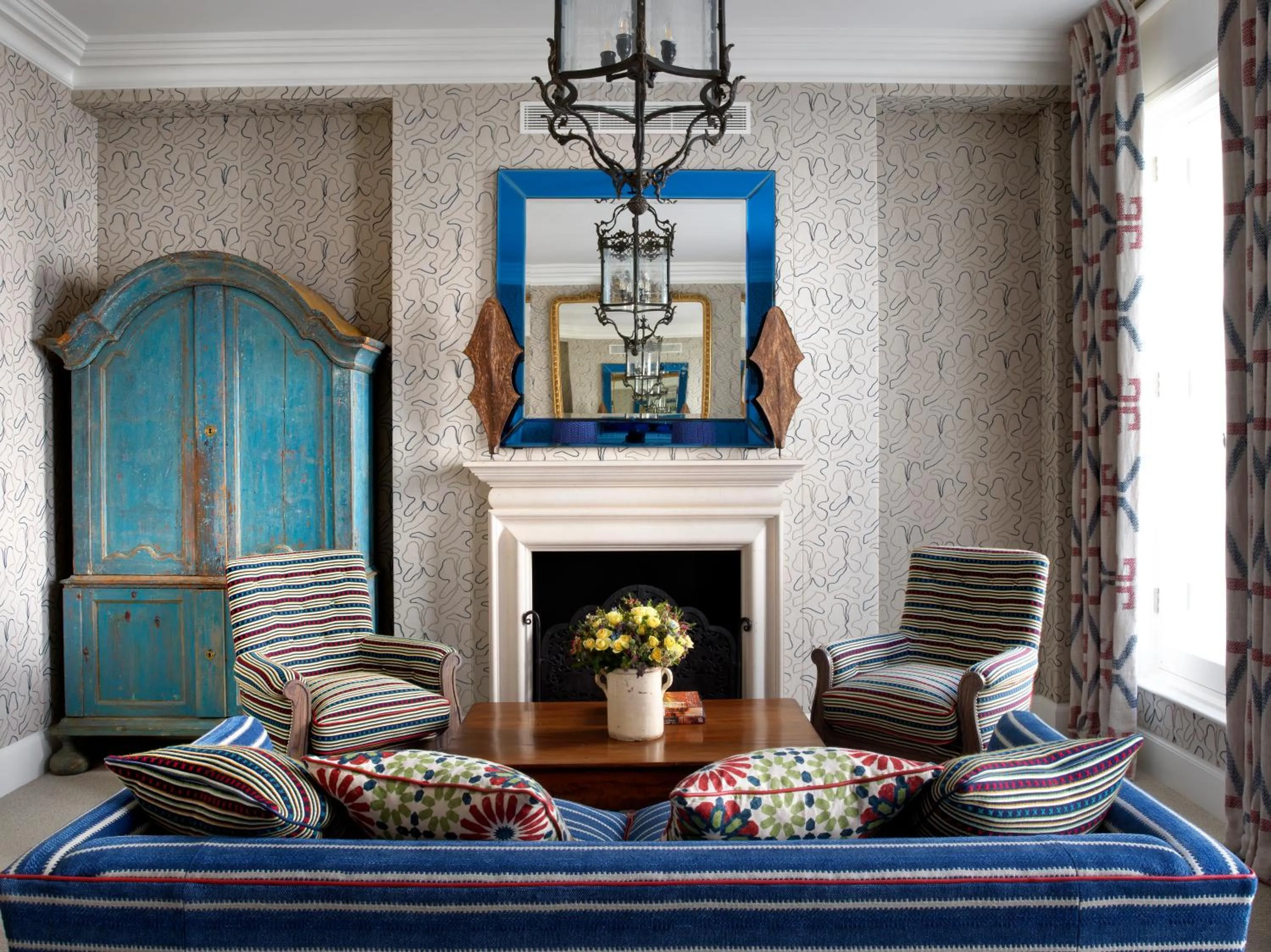 Living room in Haymarket Hotel, Firmdale Hotels