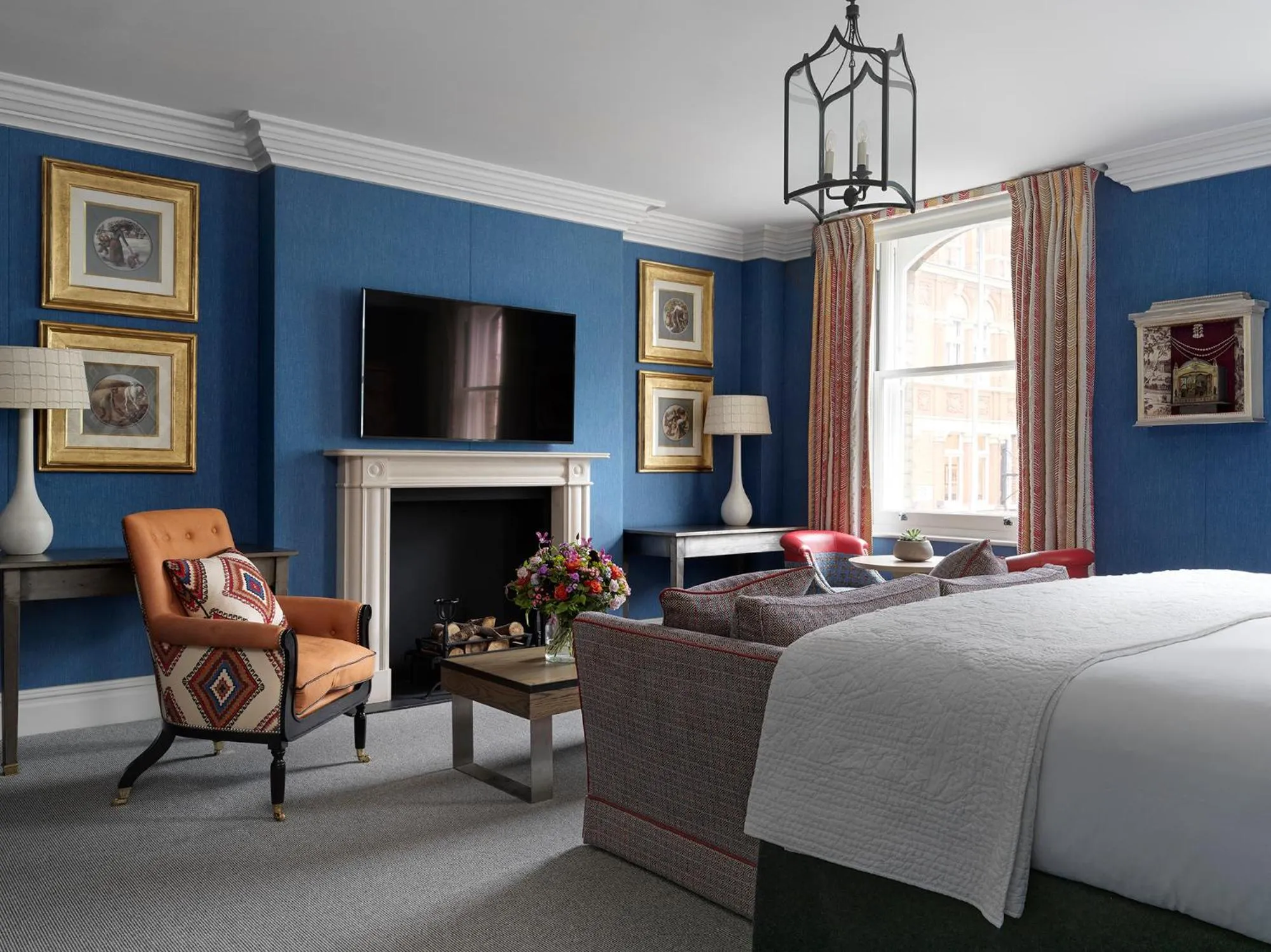 Communal lounge/ TV room, Bed in Charlotte Street Hotel, Firmdale Hotels
