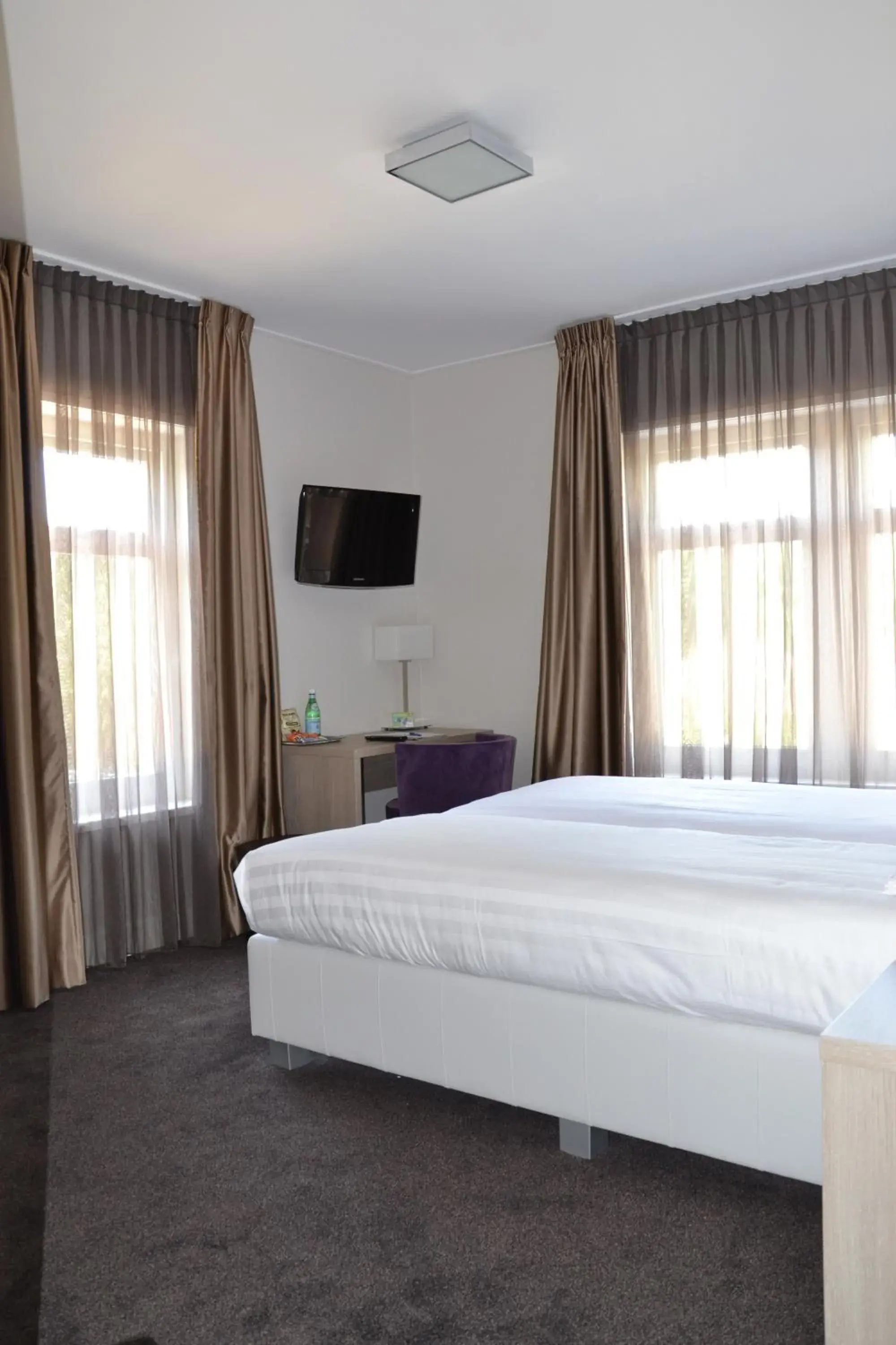 Small Double Room in Fletcher Hotel-Restaurant Duinzicht Small Double Room in Fletcher Hotel-Restaurant Duinzicht