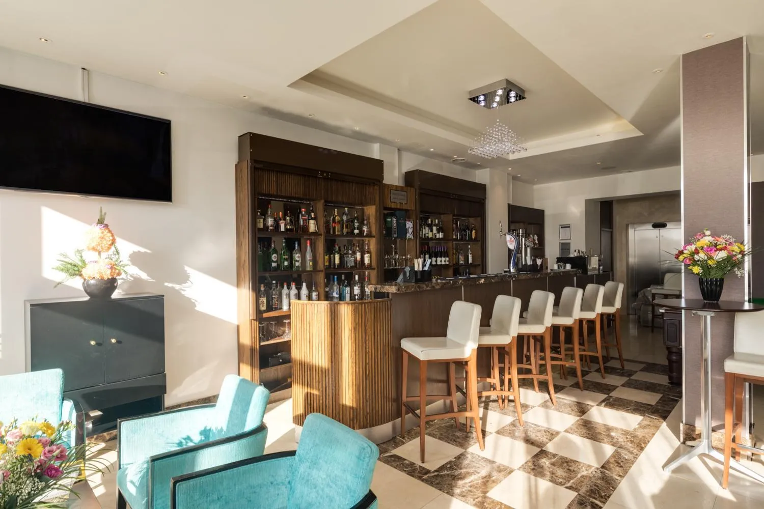 Area and facilities in Park Grand Heathrow