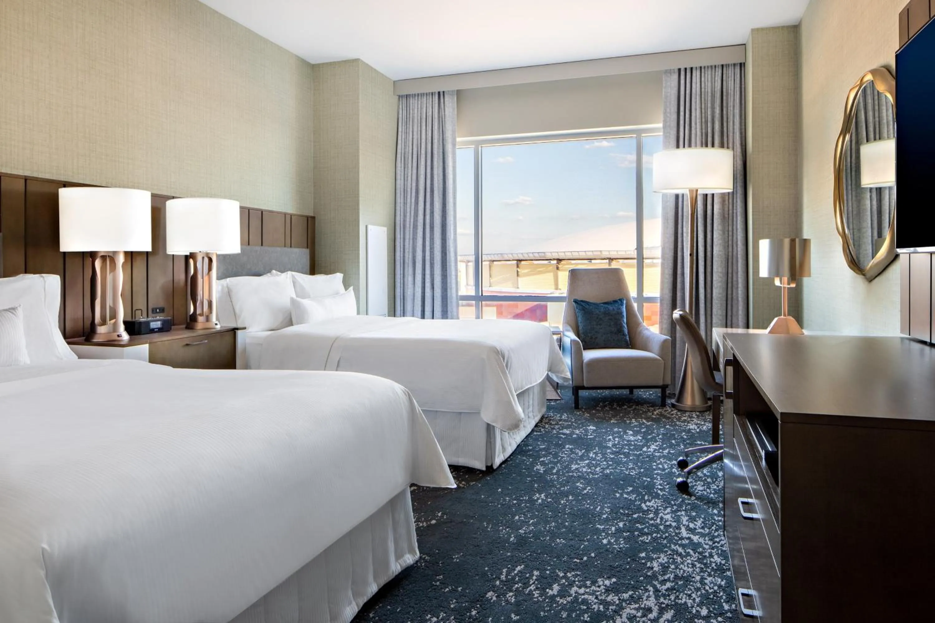 Photo of the whole room, Bed in The Westin Memphis Beale Street