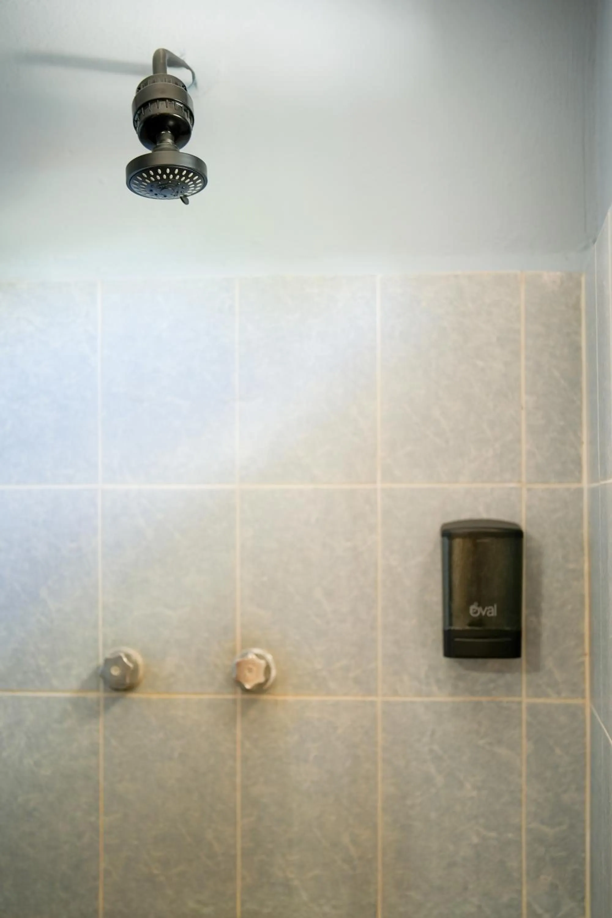 Shower in Mapache Hostel