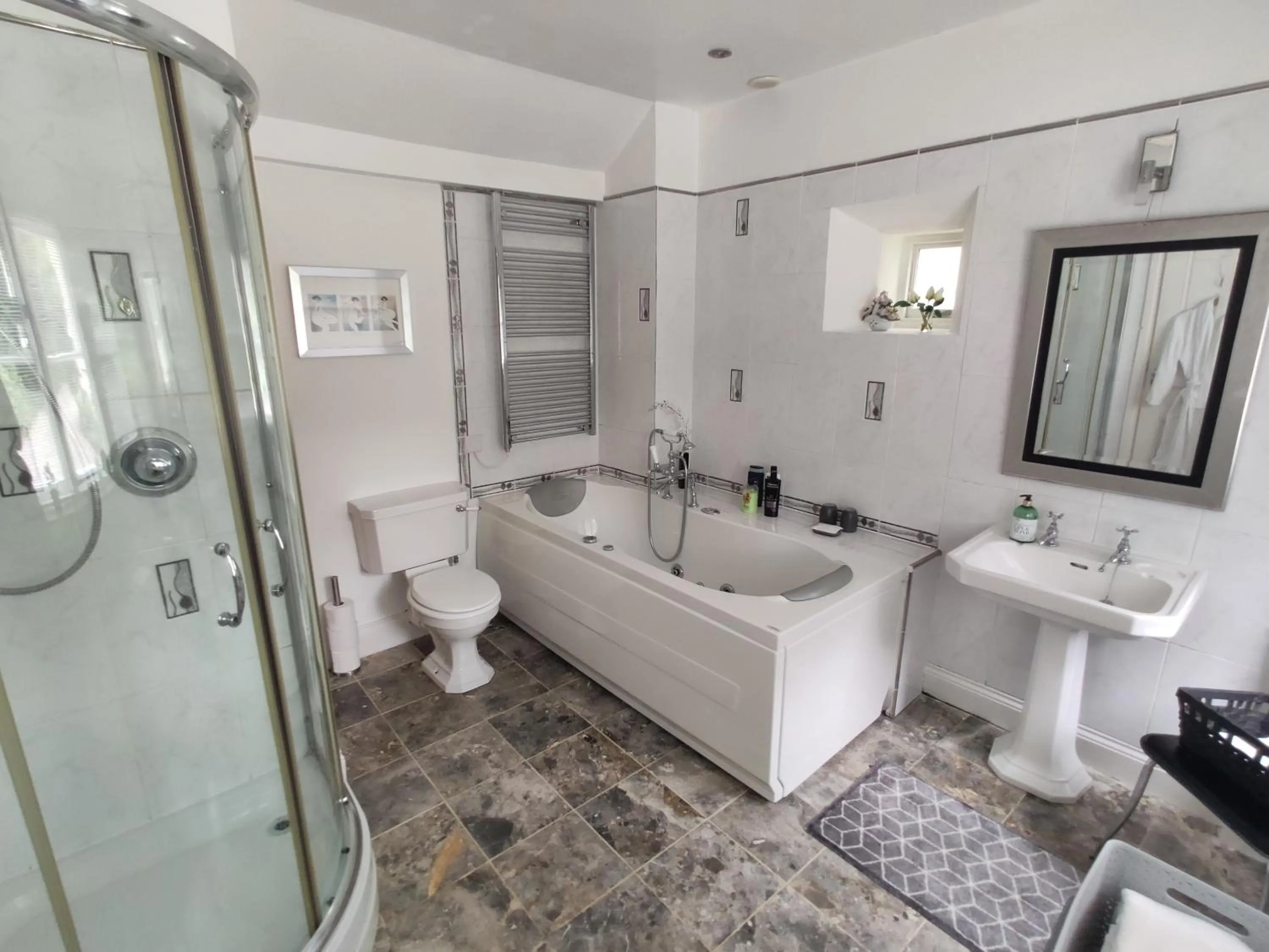 Bathroom in Cascades Gardens