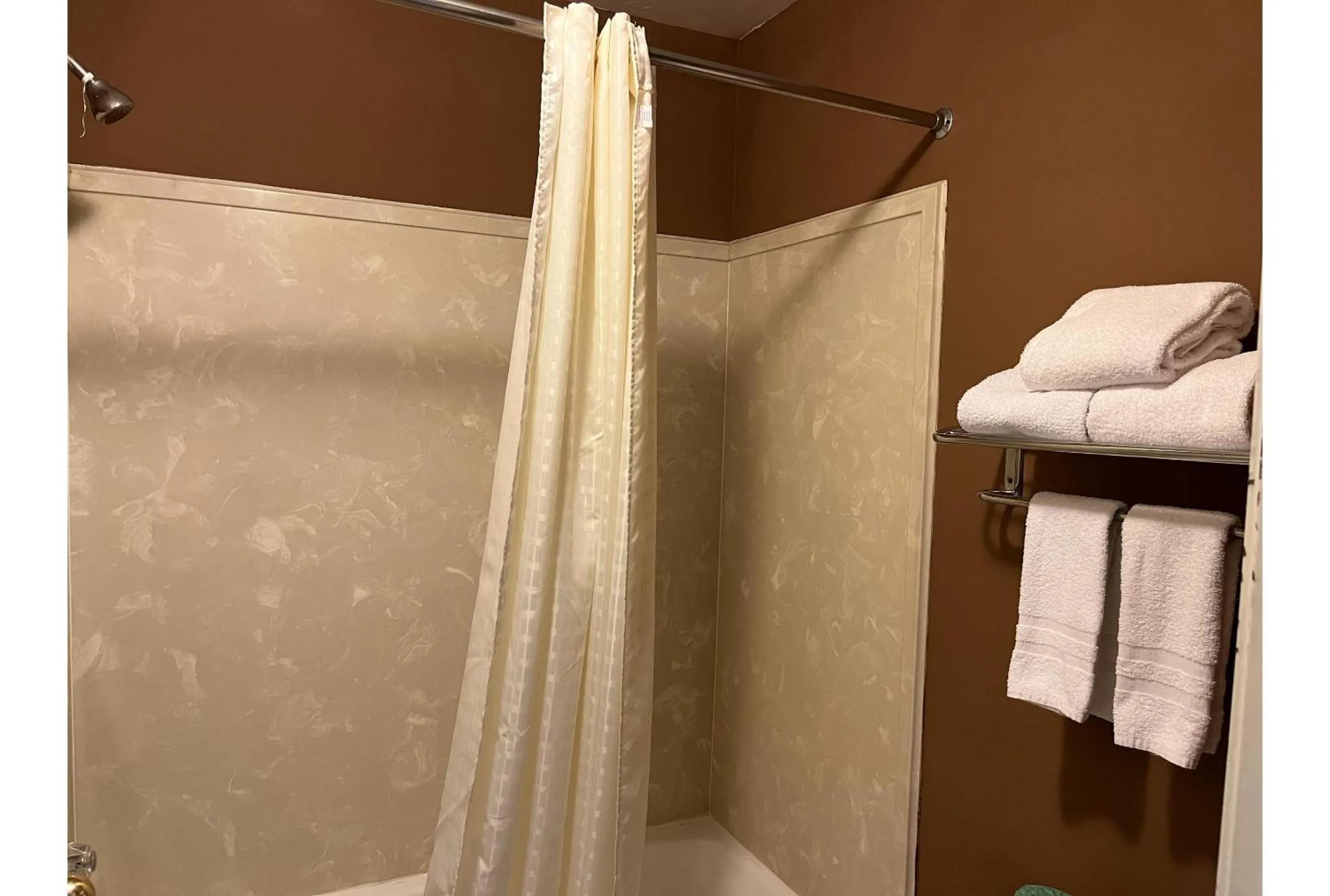 Bathroom in Motel 6 Millington TN