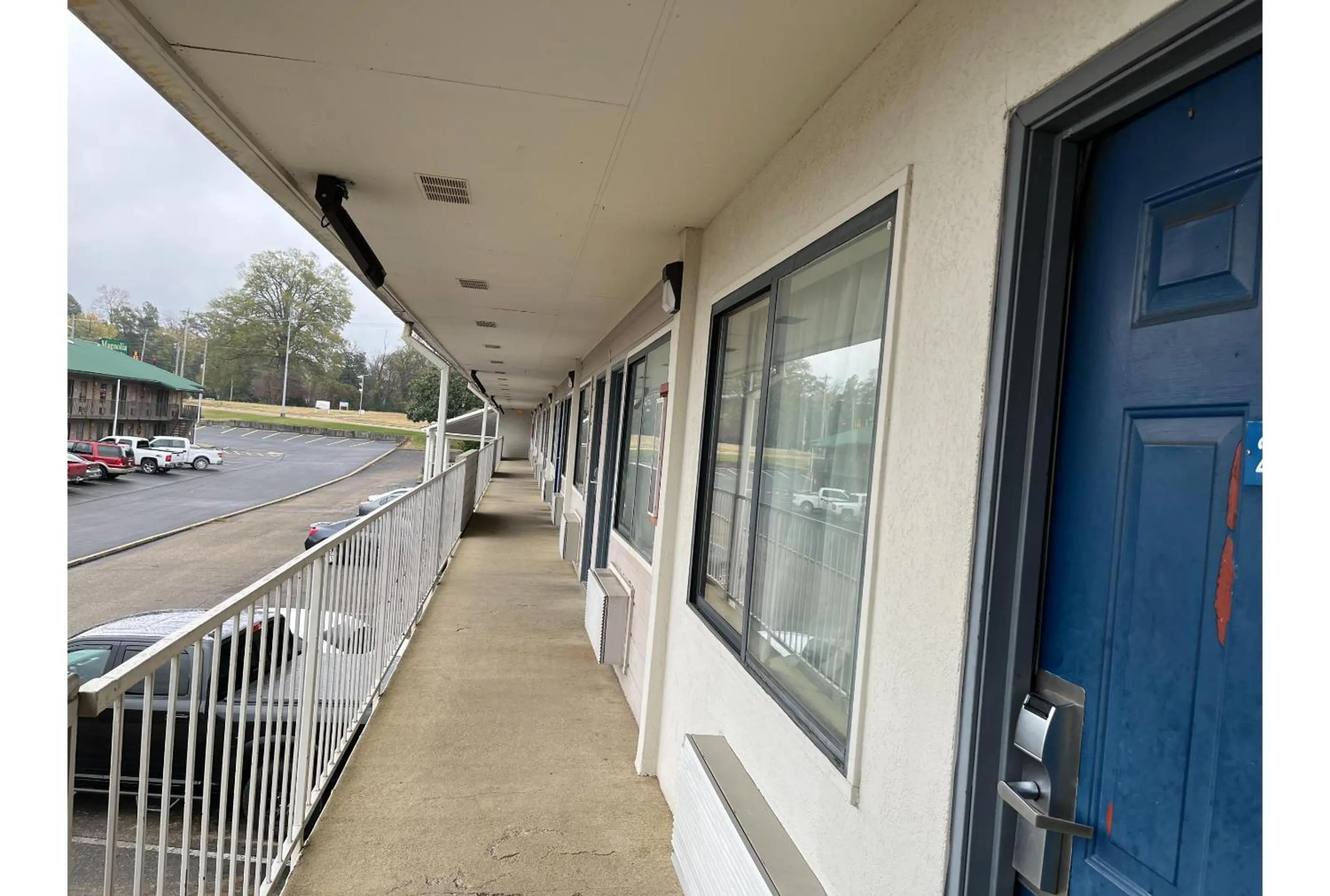 Property building in Motel 6 Millington TN