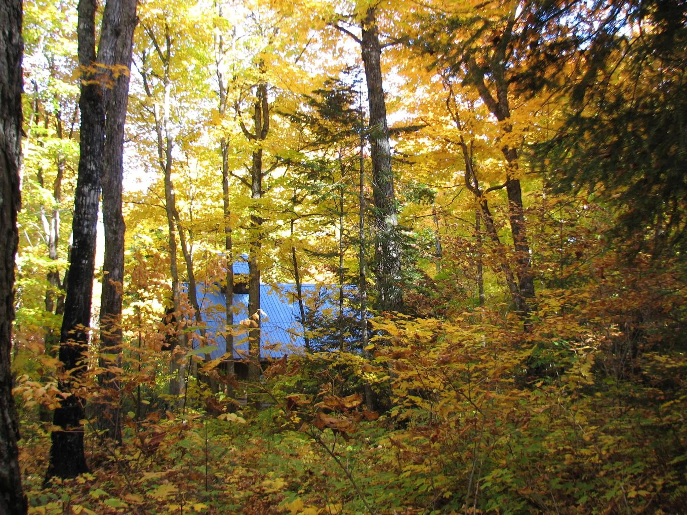 Hiking in Kan-à-Mouche Pourvoirie Auberge et Chalets