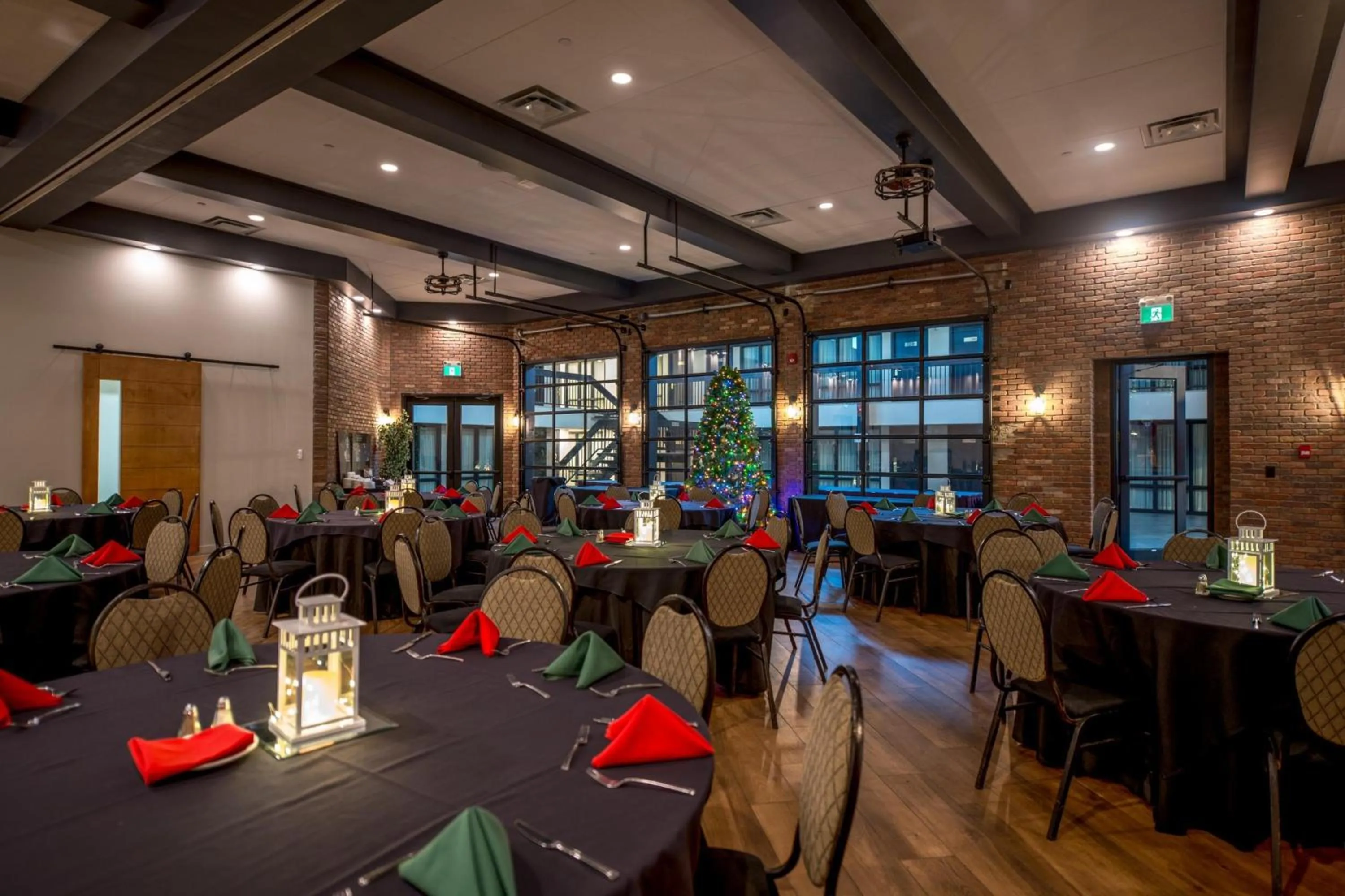 Banquet/Function facilities in Coast Nisku Inn & Conference Centre