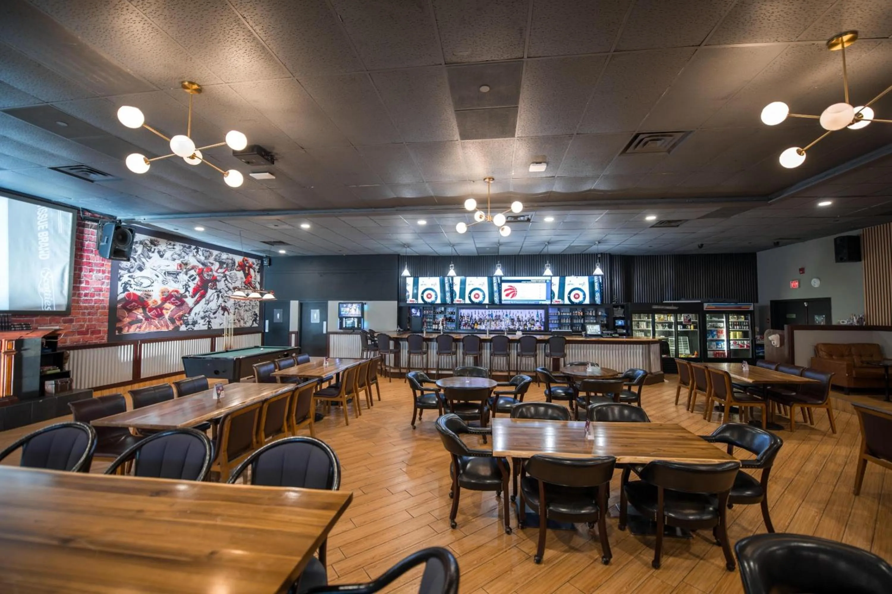 Lounge or bar in Coast Nisku Inn & Conference Centre