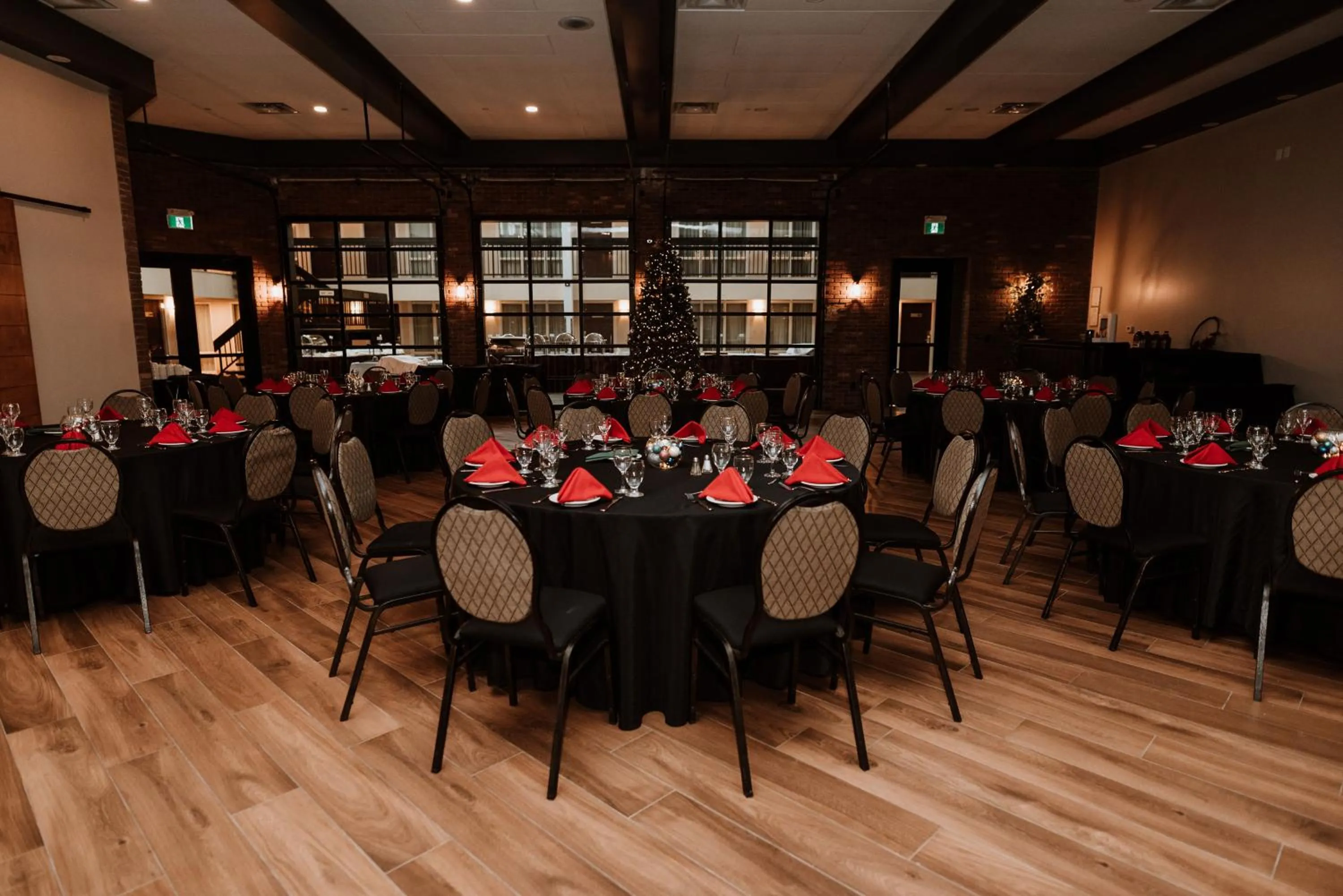 Banquet/Function facilities in Coast Nisku Inn & Conference Centre
