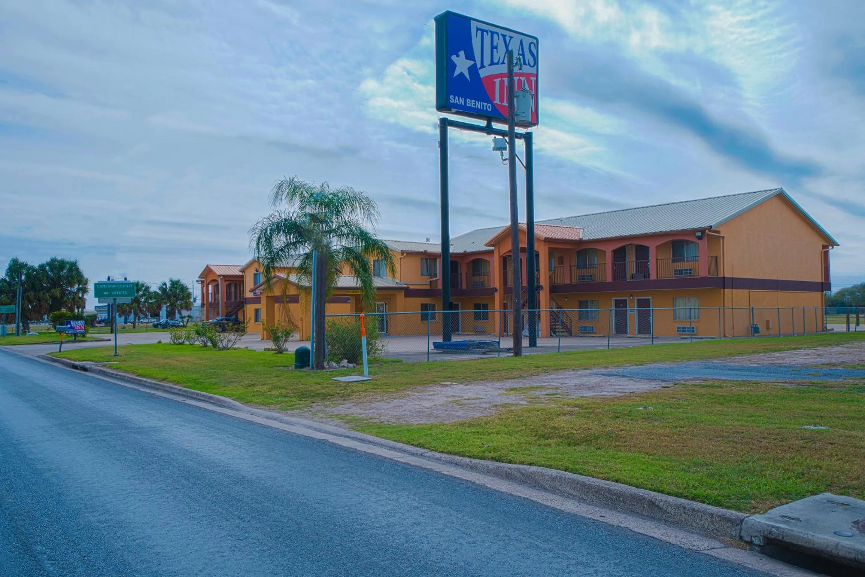 Facade/entrance in Texas Inn San Benito near Harlingen