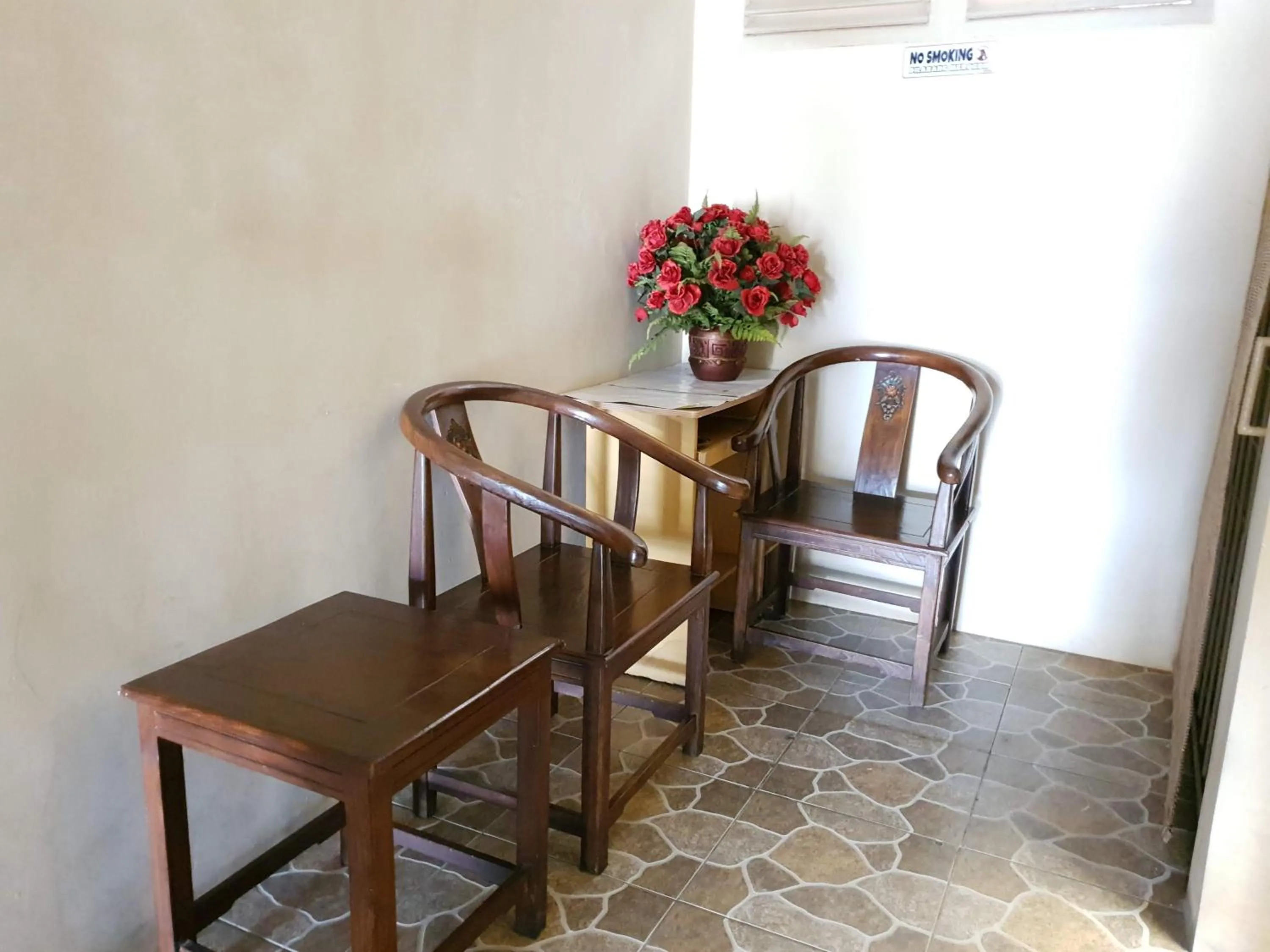 Area and facilities in Delta Inn Bogor Syariah for Indonesian Only