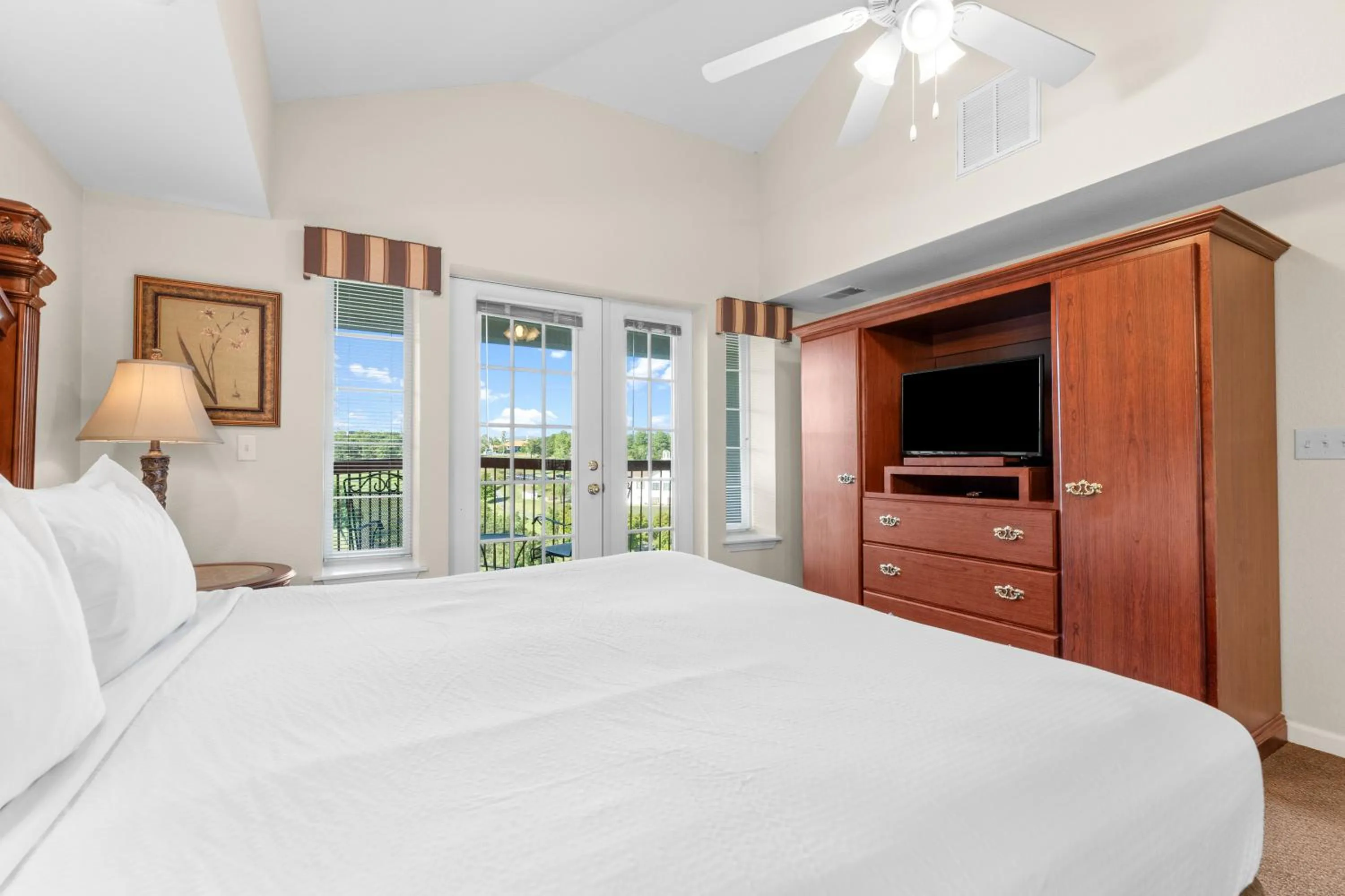 Bed in Grand Crowne Resort