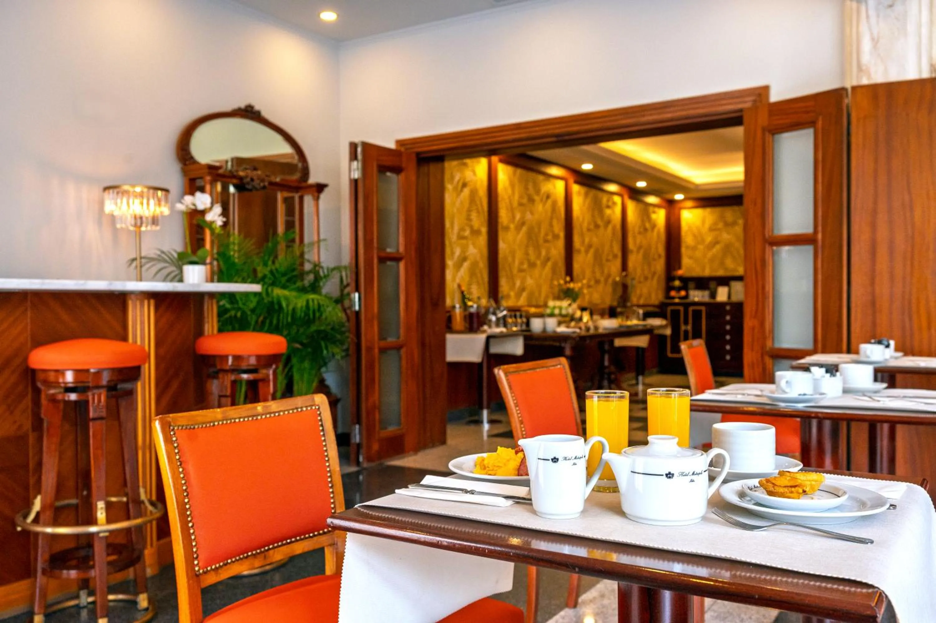 Breakfast in Hotel Metropole