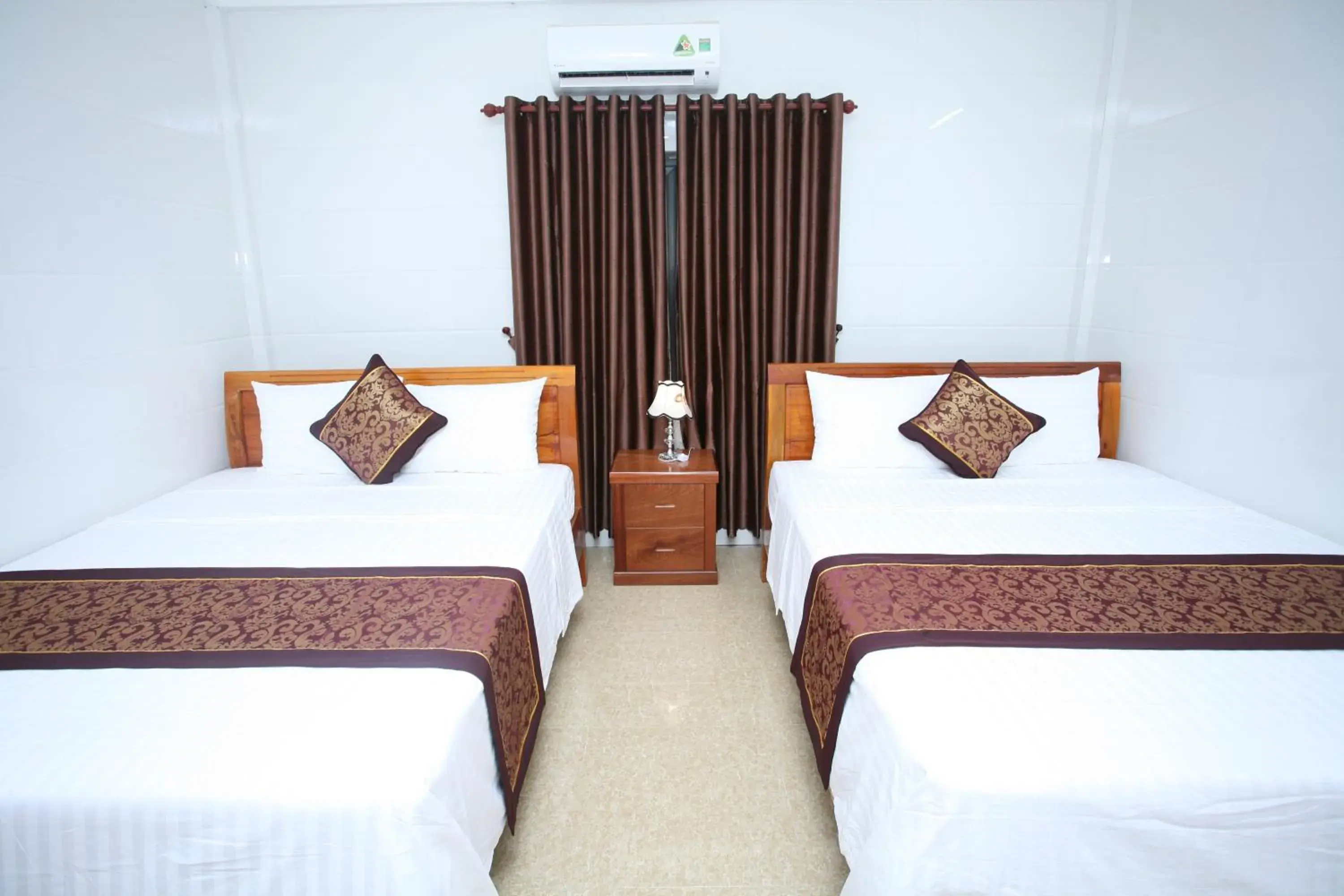 Superior Double or Twin Room with Garden View in Sky Hotel Superior Double or Twin Room with Garden View in Sky Hotel