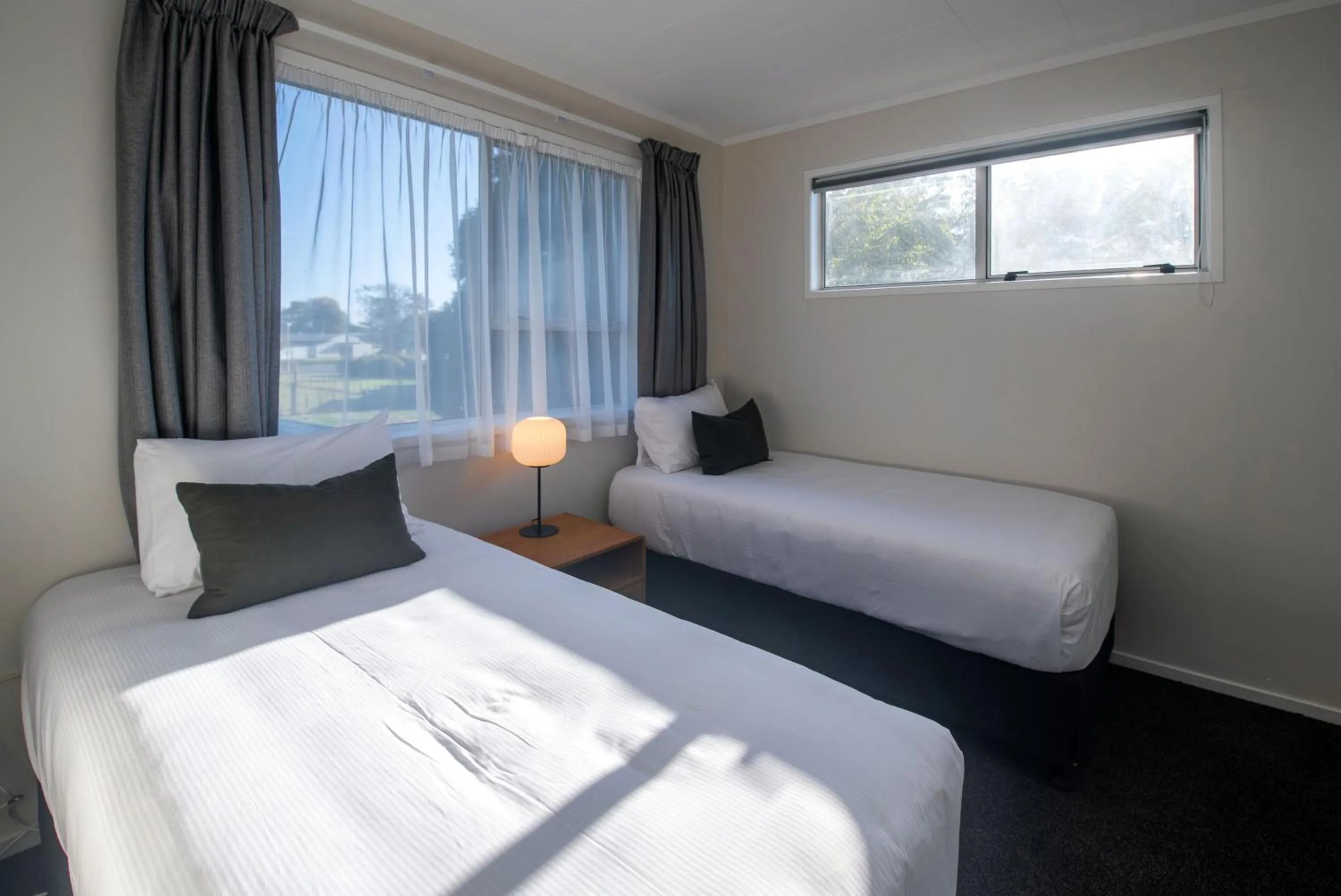 Bedroom, Bed in Ripple Rotorua