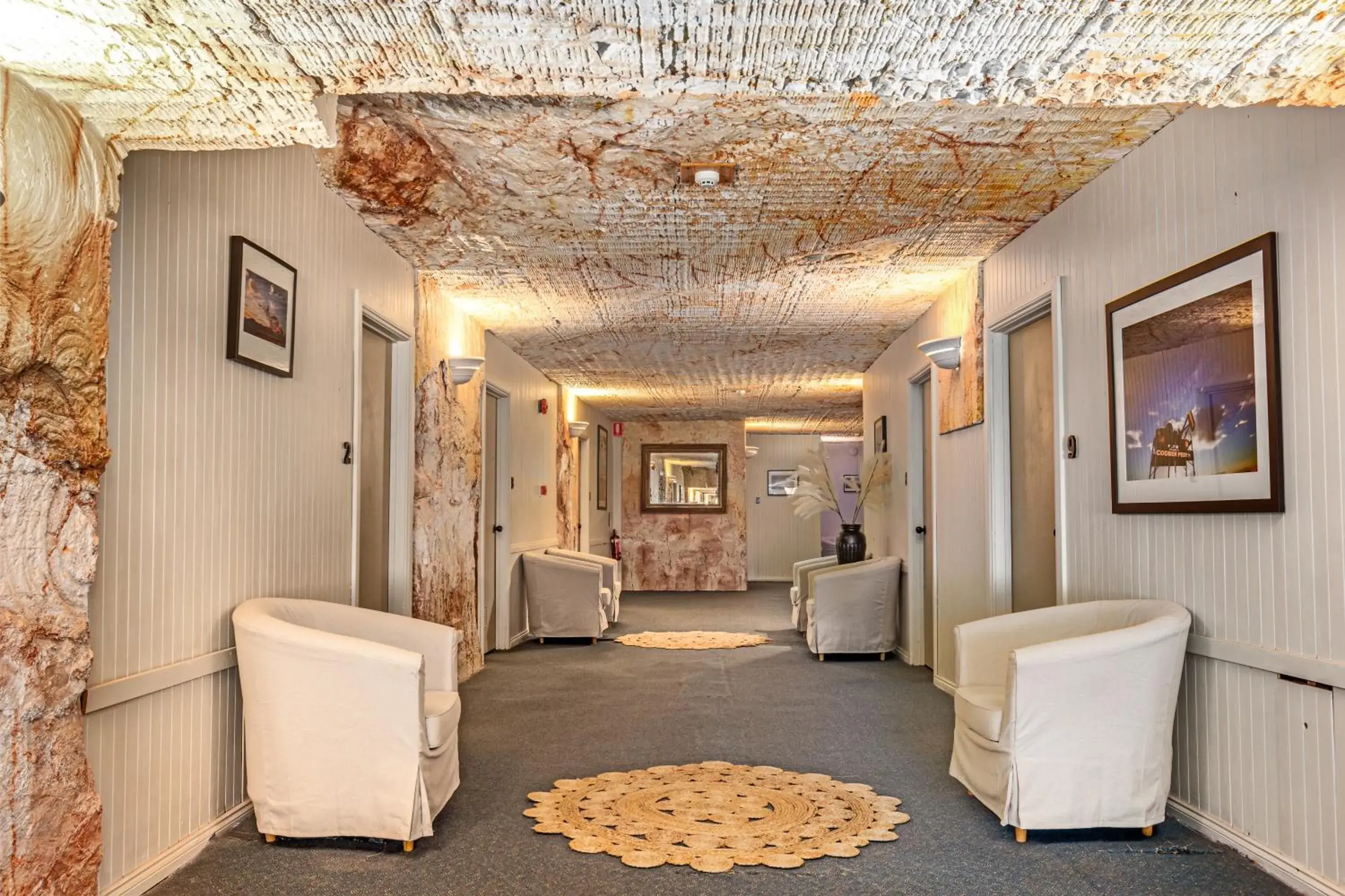 Queen Room in Coober Pedy Experience Motel Queen Room in Coober Pedy Experience Motel