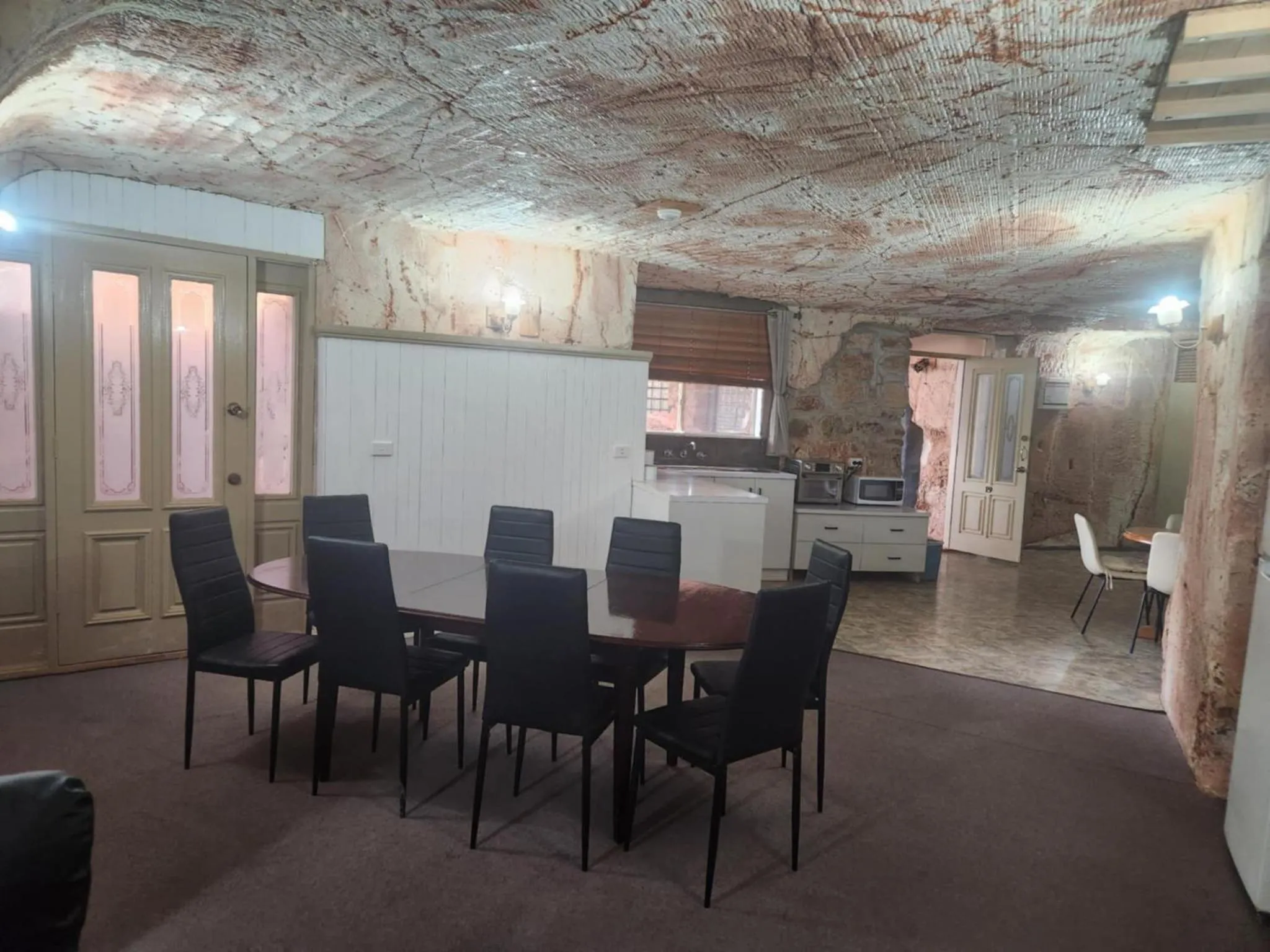 Dining area in Coober Pedy Experience Motel