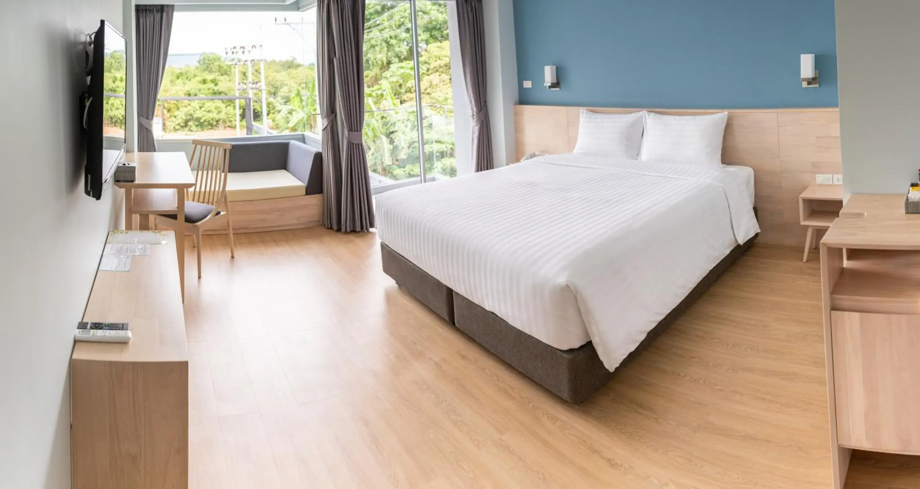 Superior King Room in Bay Window at Sea Superior King Room in Bay Window at Sea