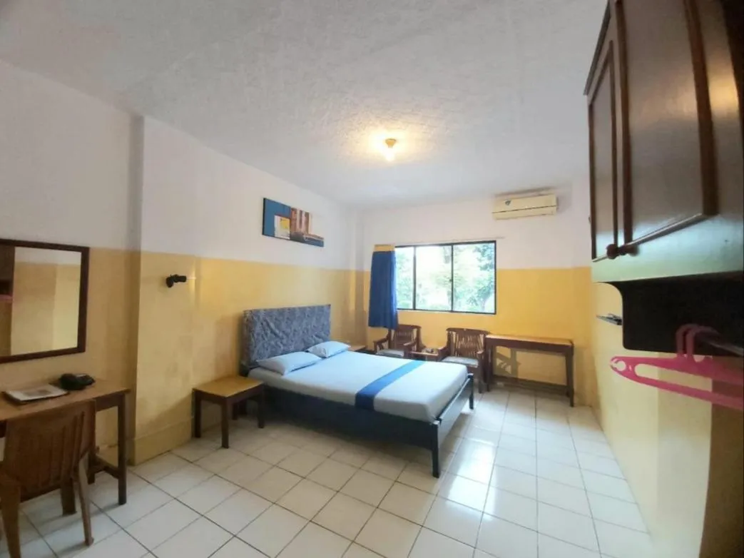 Bed in Sentosa Hotel & Restaurant - tersertifikasi CHSE dari Kementerian Pariwisata dan Ekonomi Kreatif