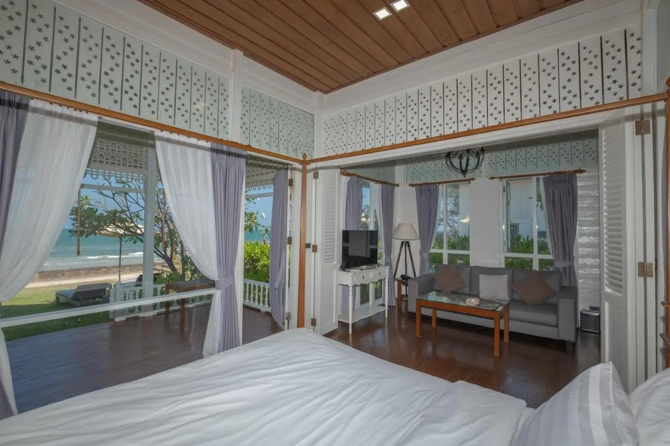 Bed in De Chaochom Hua Hin