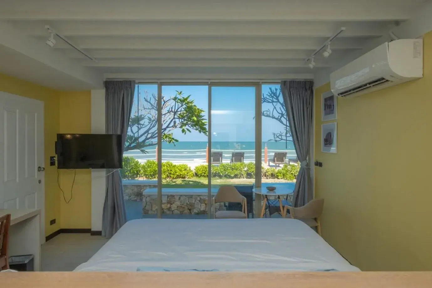 Deluxe Double Room with Sea View in De Chaochom Hua Hin Deluxe Double Room with Sea View in De Chaochom Hua Hin