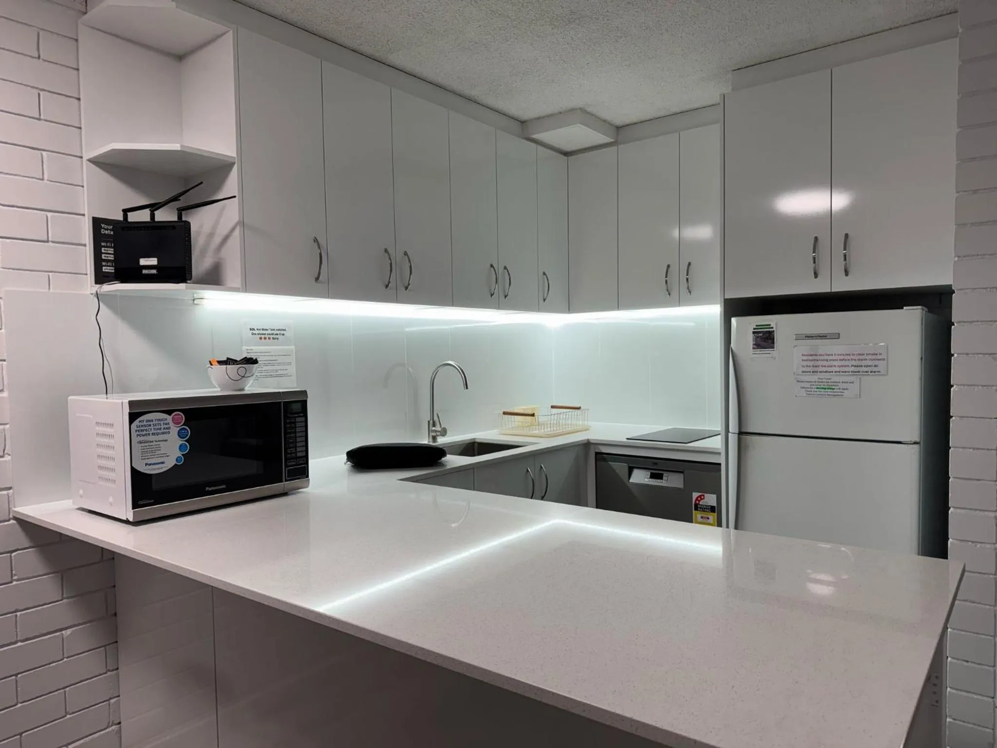 Kitchen or kitchenette in Trickett Gardens Holiday Inn