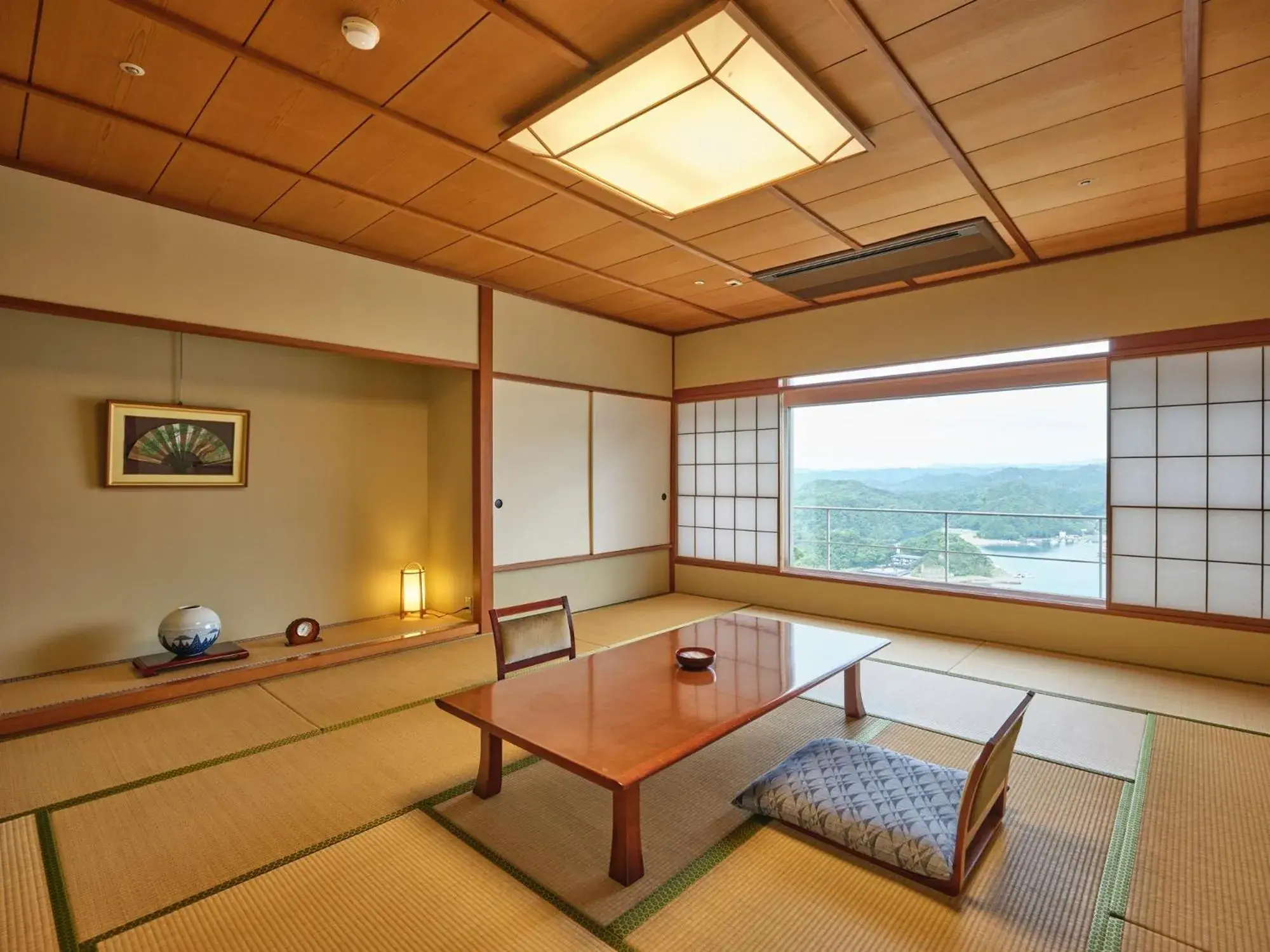 Suite Room with Open-Air Bath with Harbor view - Sanjokan in Hotel Urashima Suite Room with Open-Air Bath with Harbor view - Sanjokan in Hotel Urashima