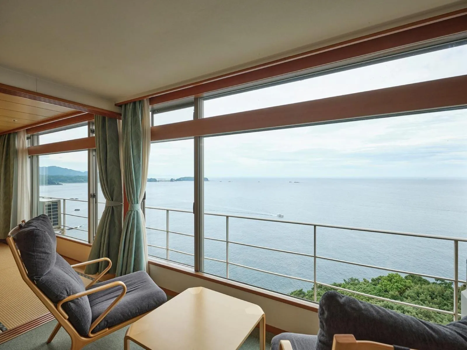 Photo of the whole room in Hotel Urashima