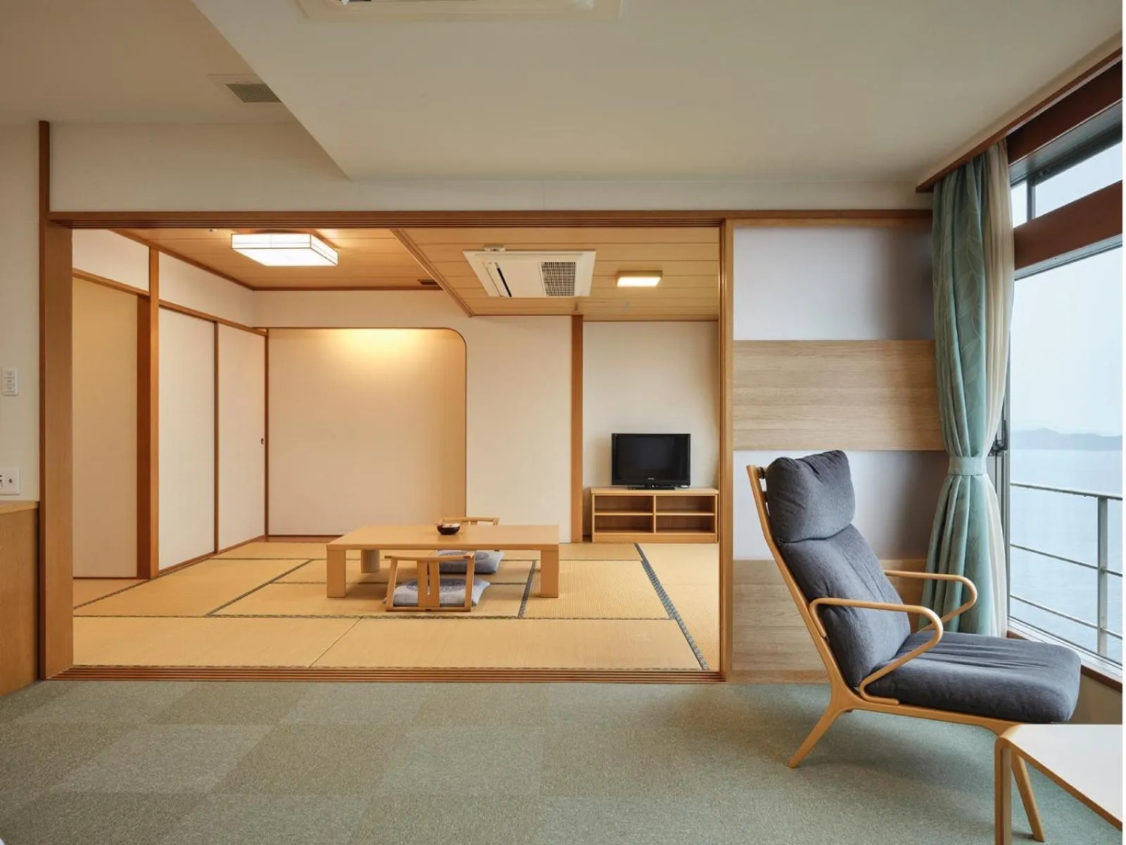 Photo of the whole room in Hotel Urashima