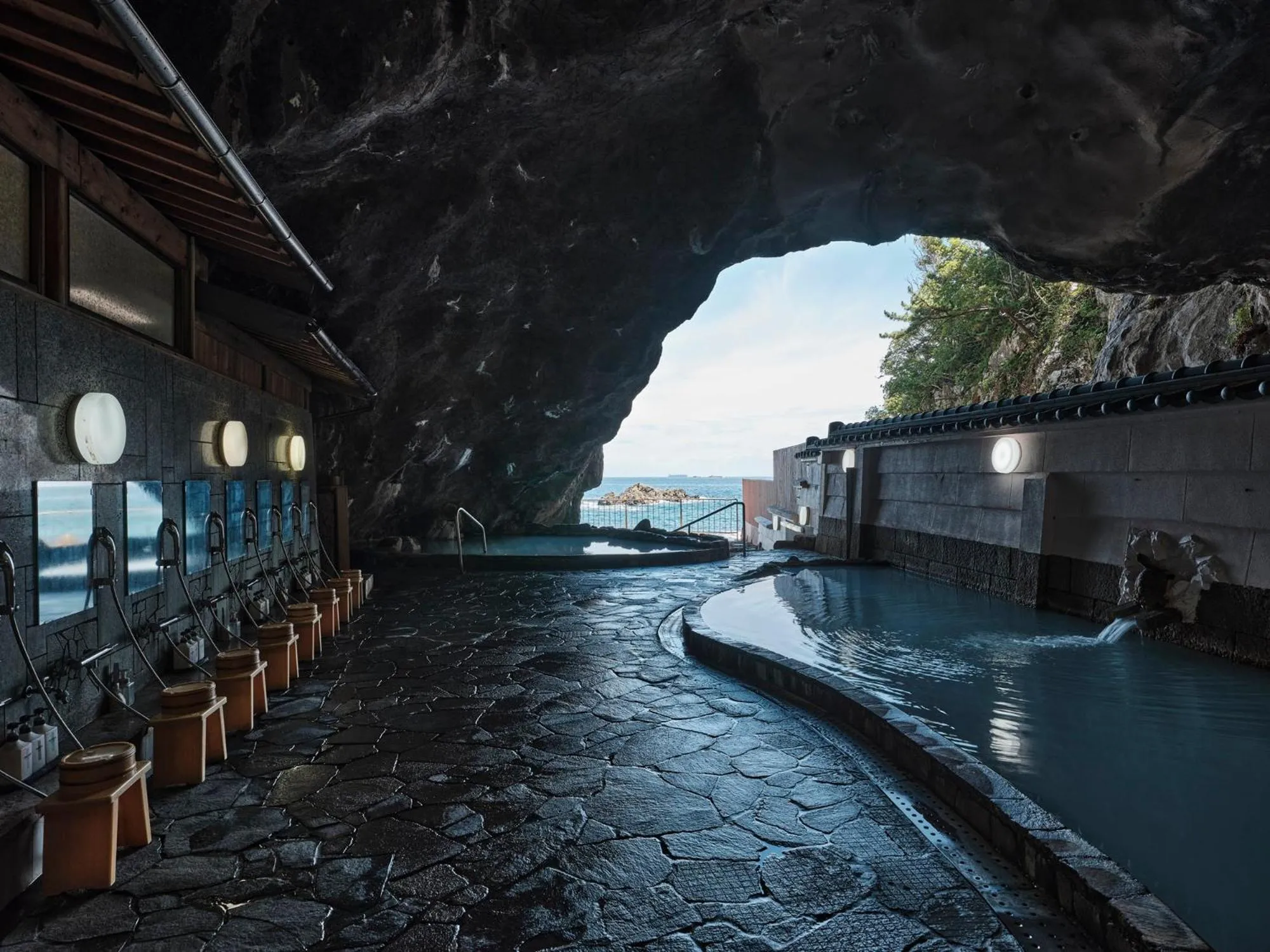 Hot Spring Bath in Hotel Urashima