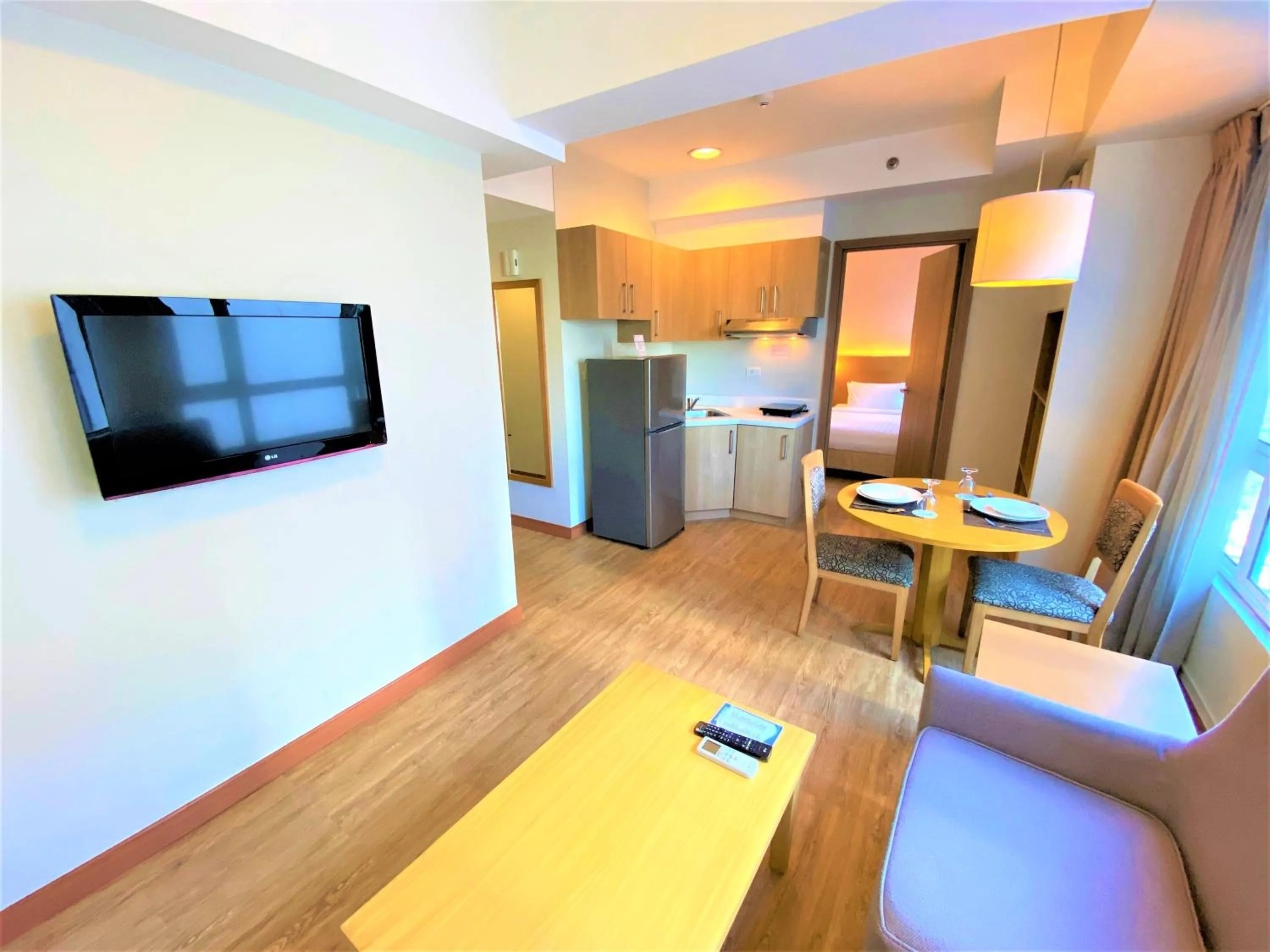TV and multimedia in One Pacific Place Serviced Residences