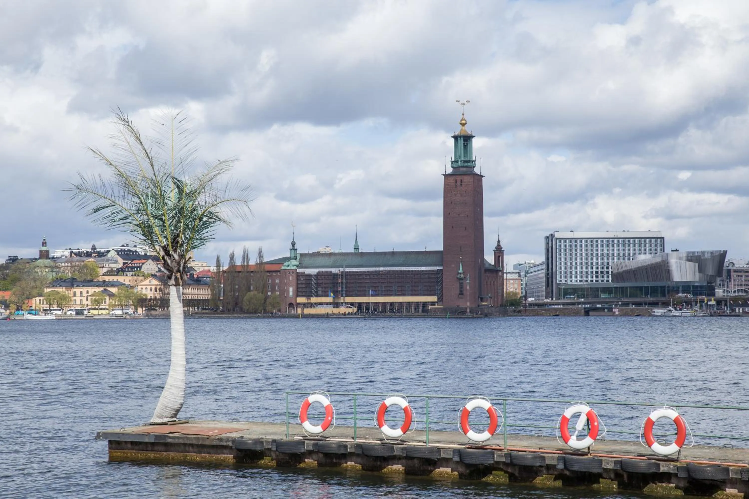 Nearby landmark in Den Röda Båten