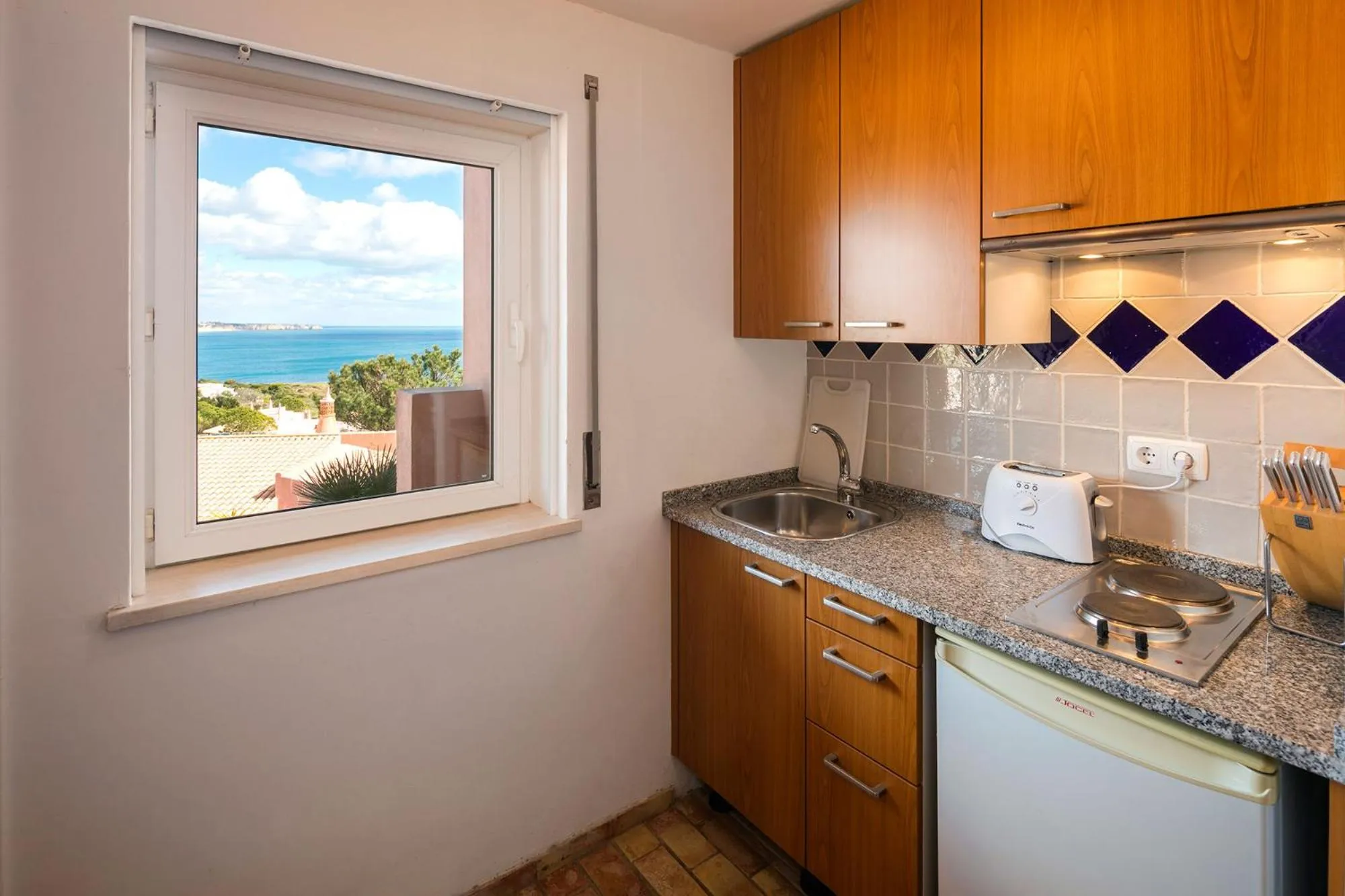 Kitchen or kitchenette in Belver Porto Dona Maria Resort