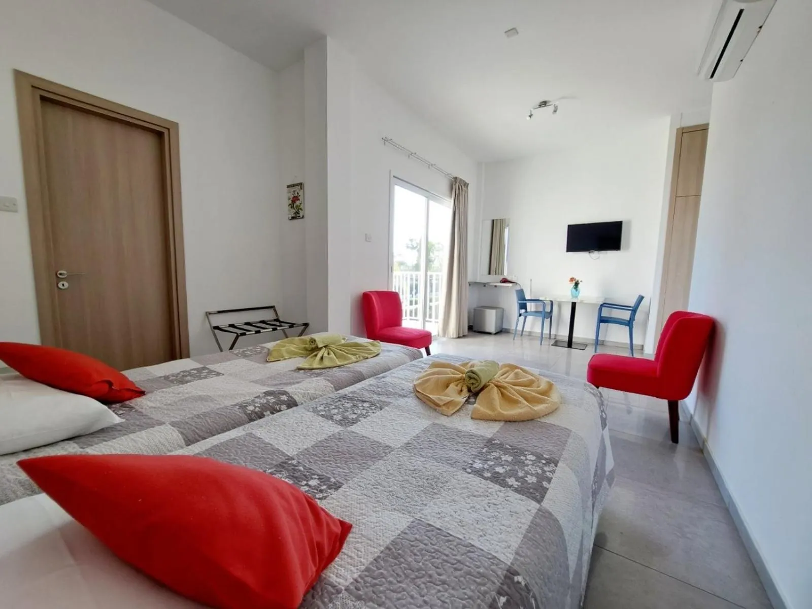 Photo of the whole room, Bed in Florence Hotel Apartments