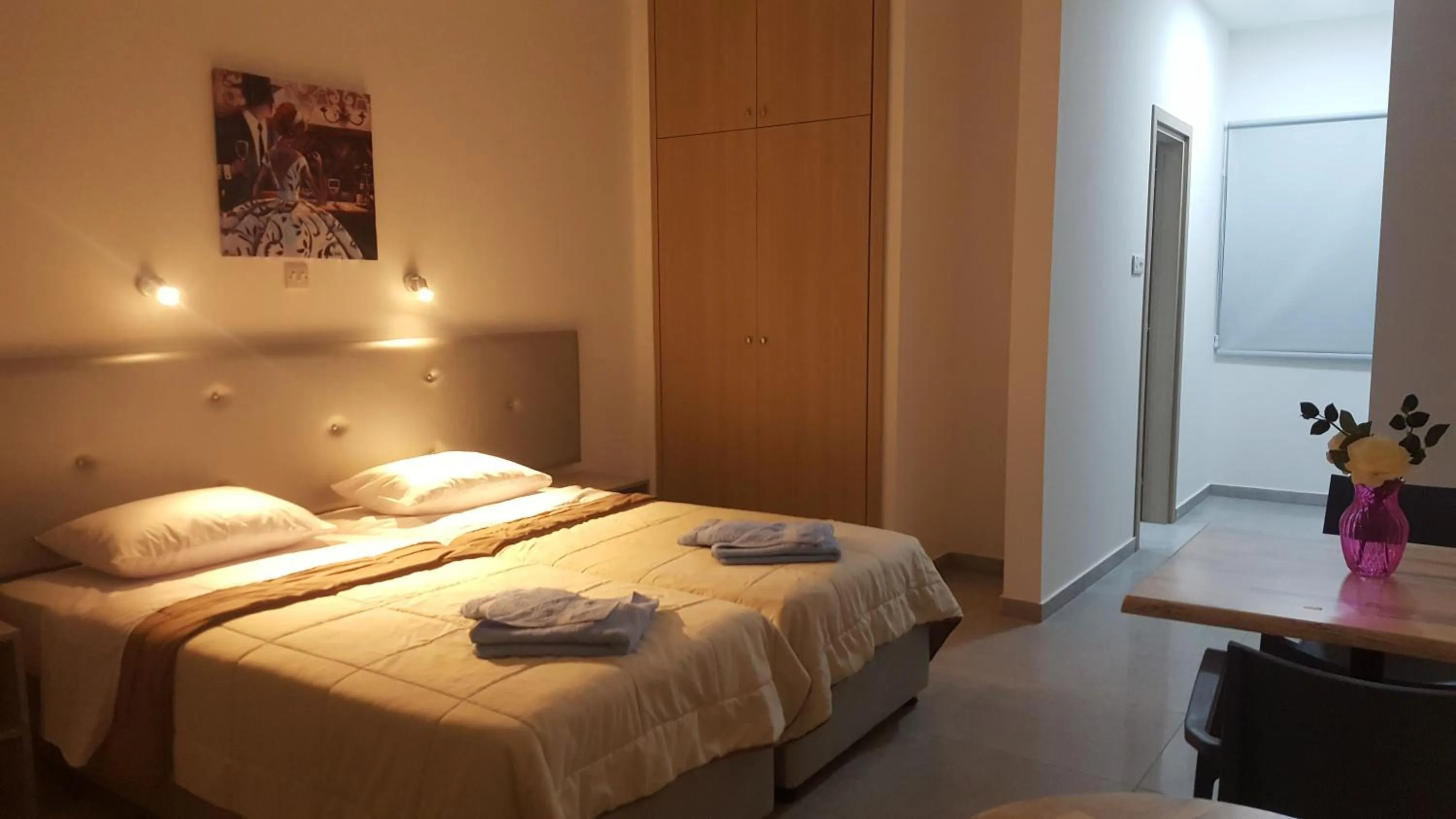 Bedroom, Bed in Florence Hotel Apartments