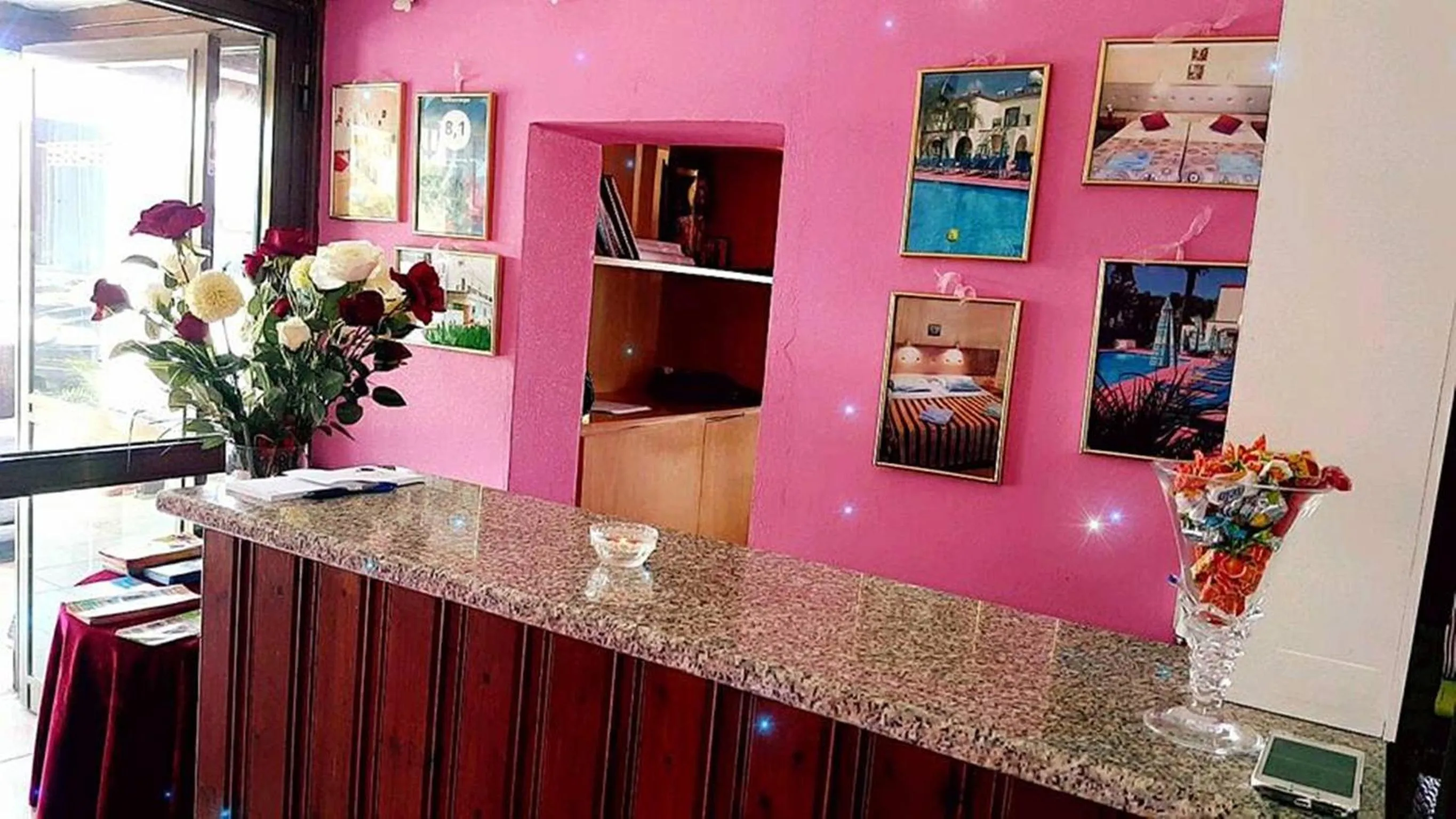 Lobby or reception in Florence Hotel Apartments