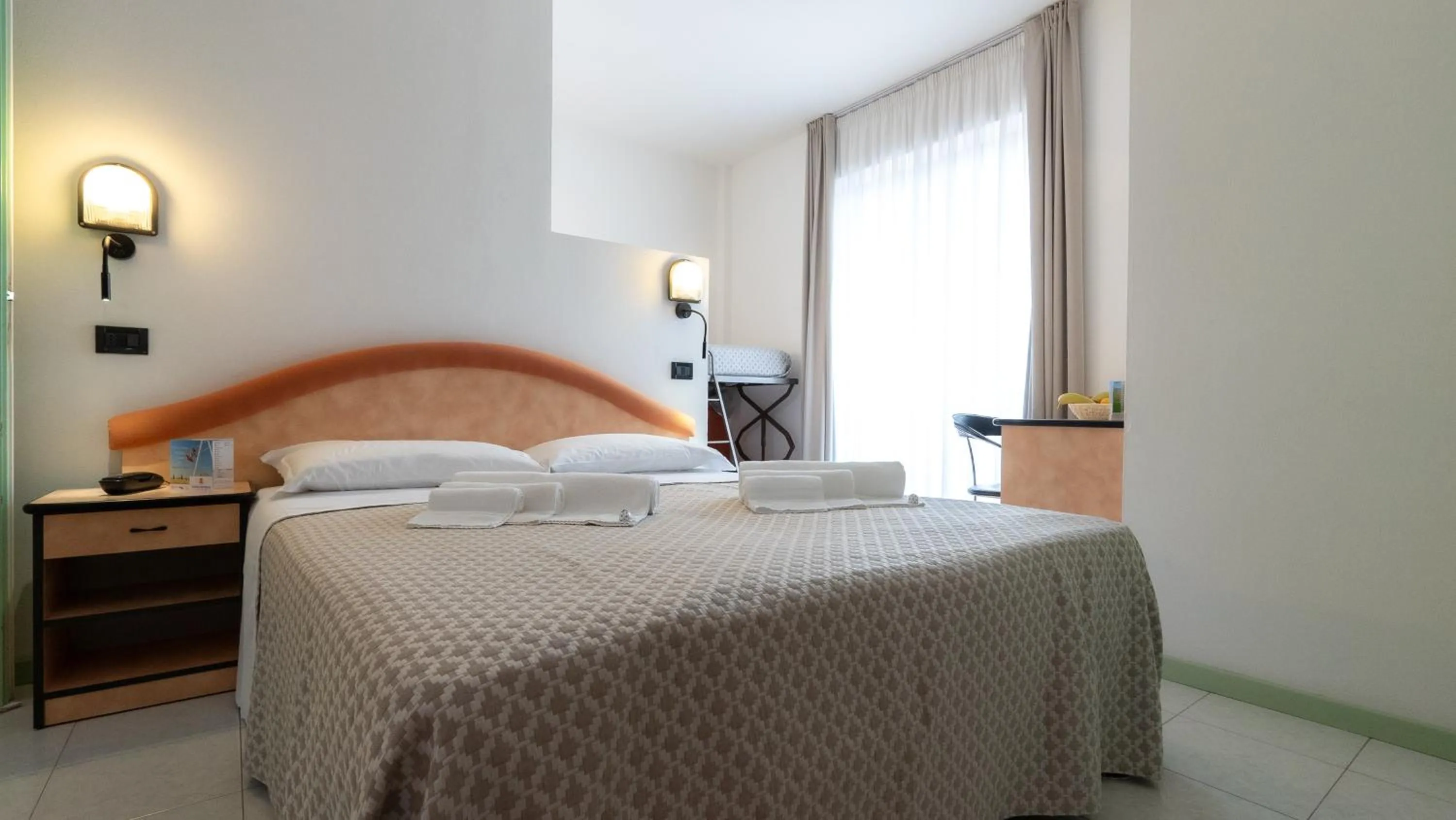 Bedroom, Bed in Hotel Nobel