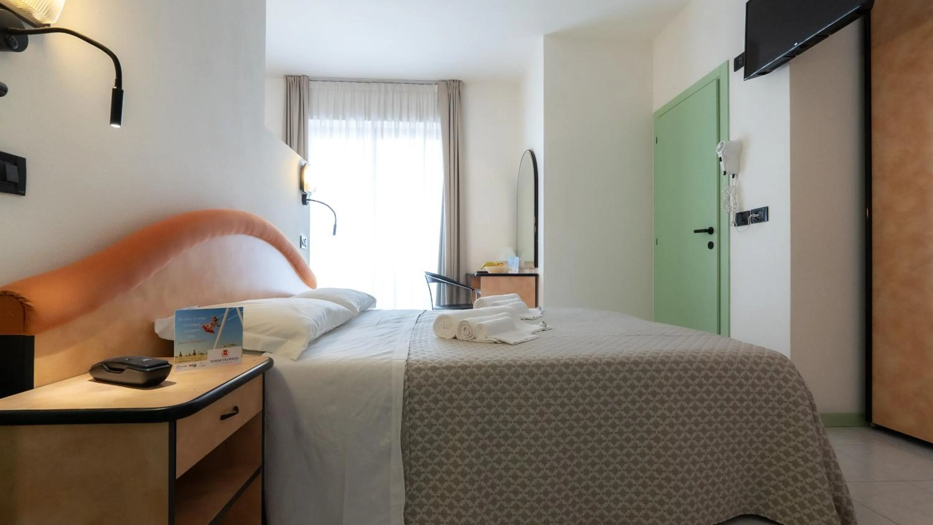 Bedroom, Bed in Hotel Nobel