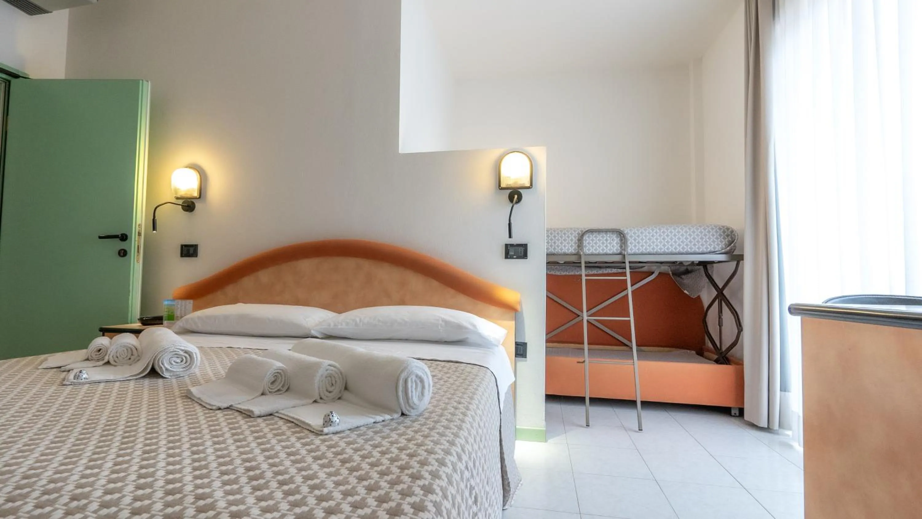 Bedroom, Bed in Hotel Nobel