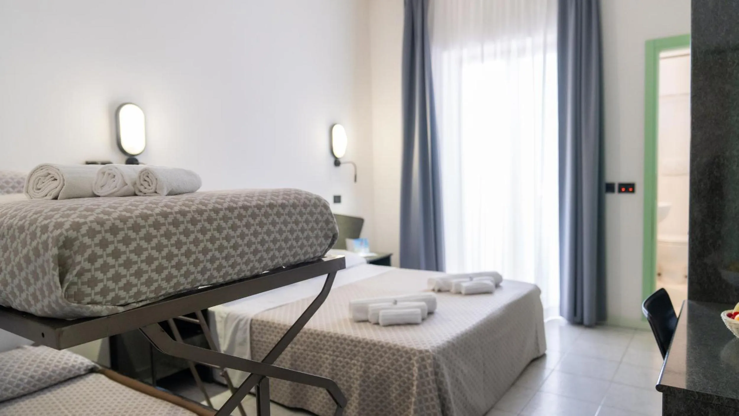 Bedroom, Bed in Hotel Nobel