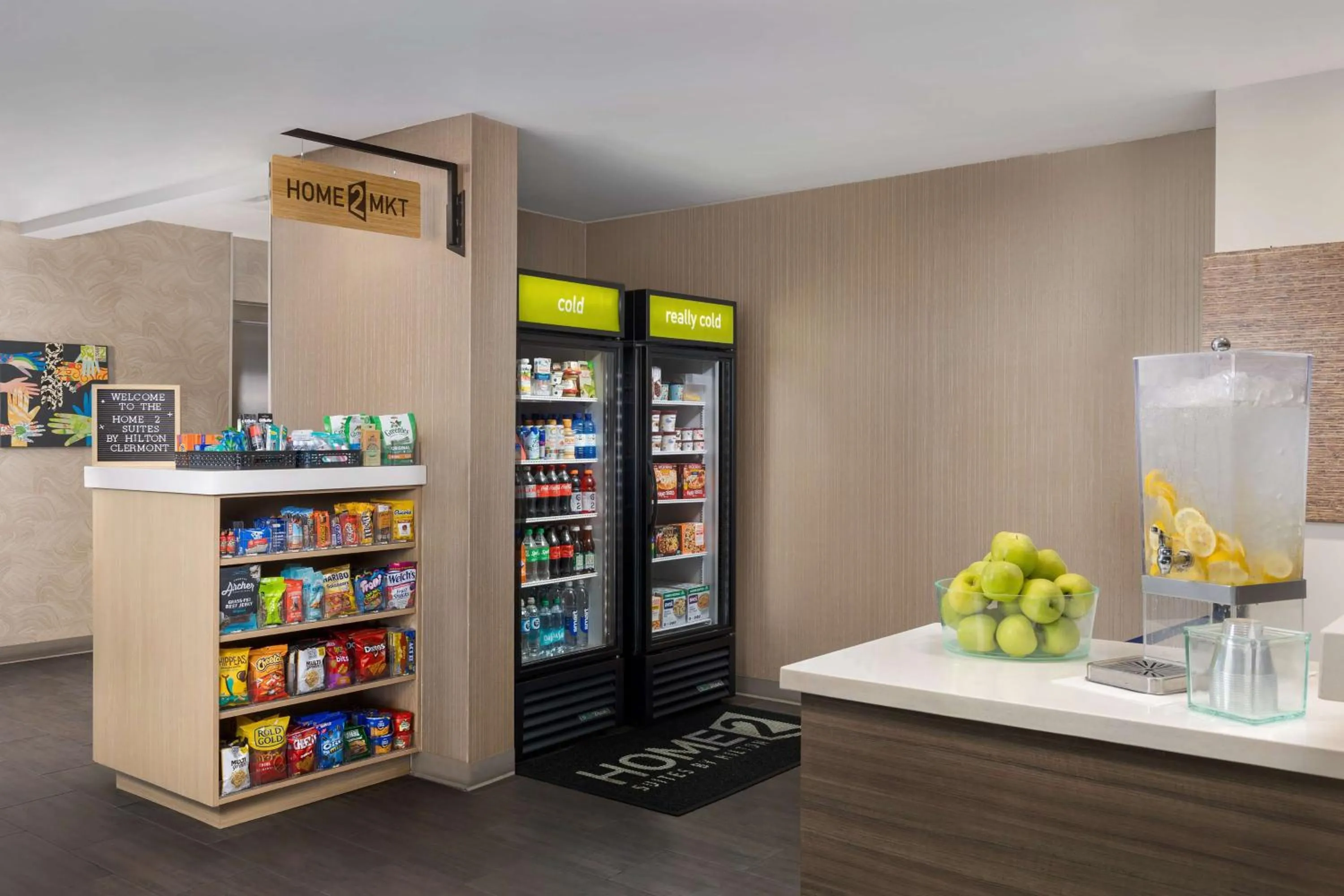 Restaurant/places to eat in Home2 Suites By Hilton Clermont