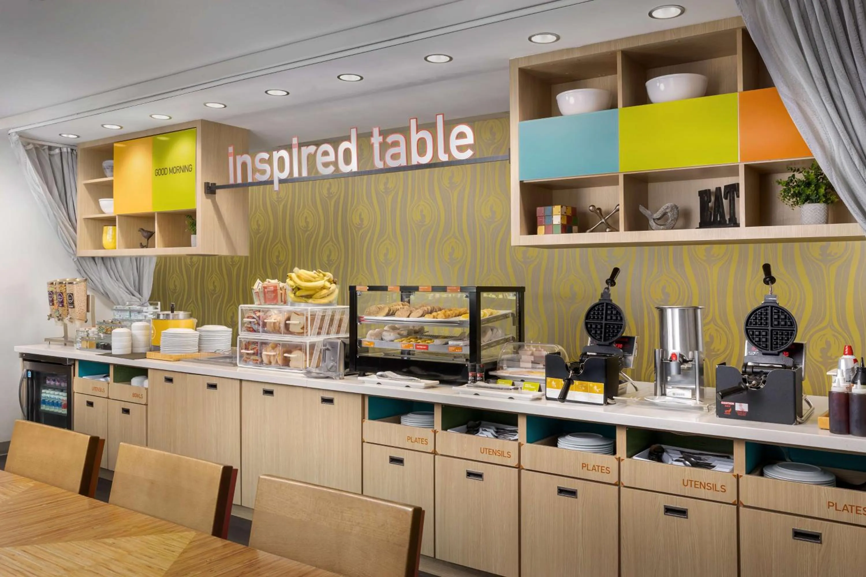 Breakfast in Home2 Suites By Hilton Clermont