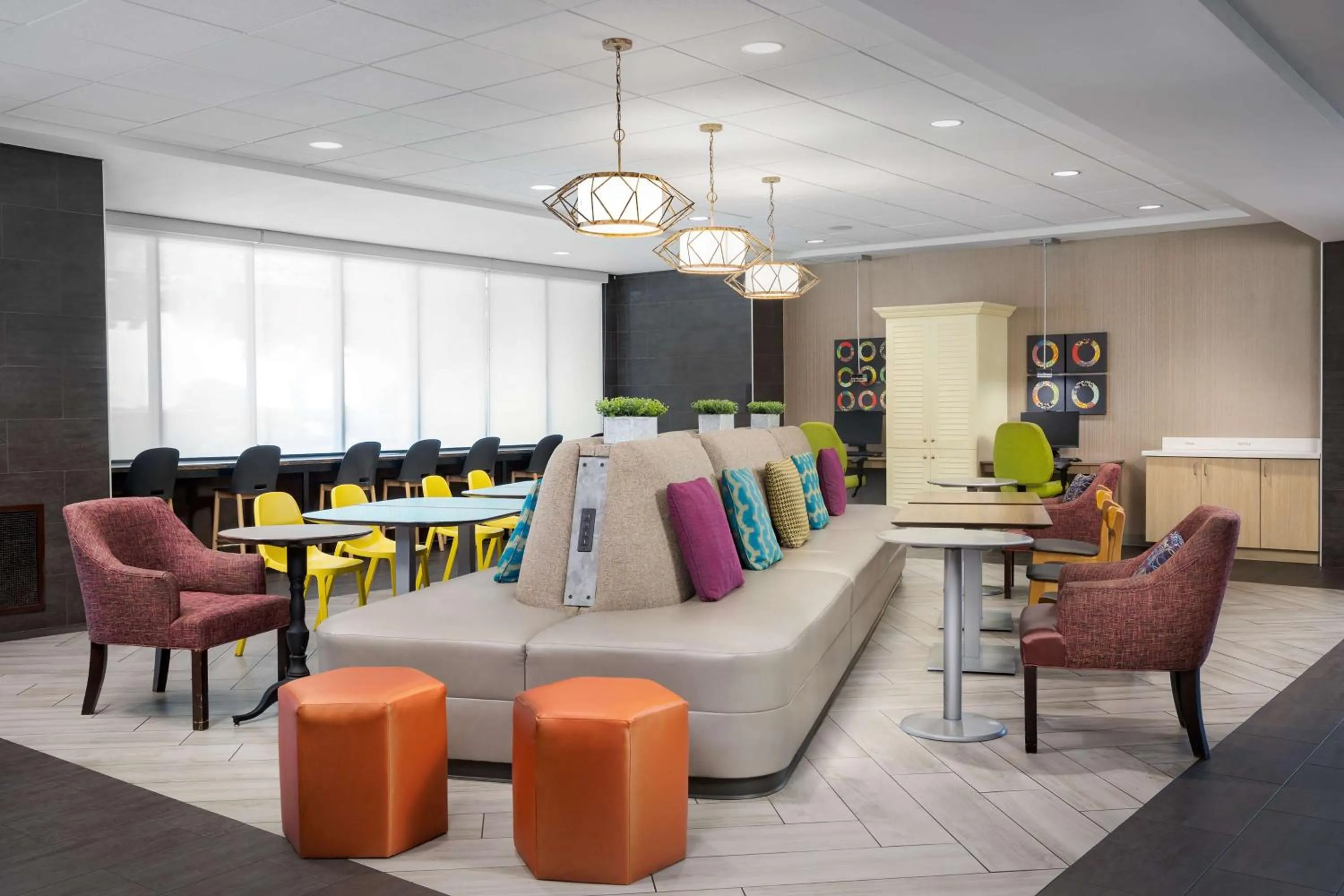 Lobby or reception in Home2 Suites By Hilton Clermont