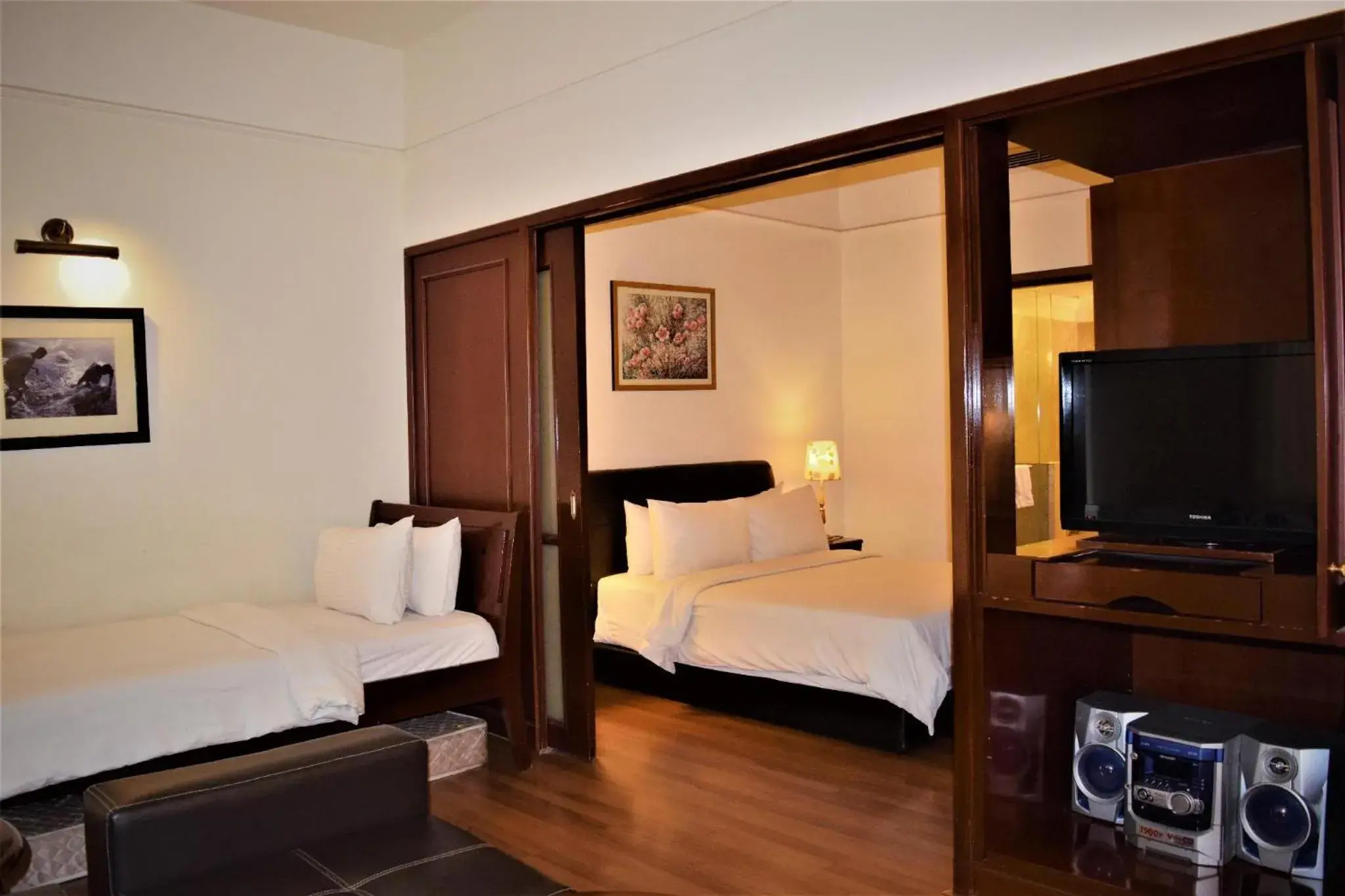 Superior Suite (With Late Check Out) in Comfort Service Apartment at Times Square KL Superior Suite (With Late Check Out) in Comfort Service Apartment at Times Square KL