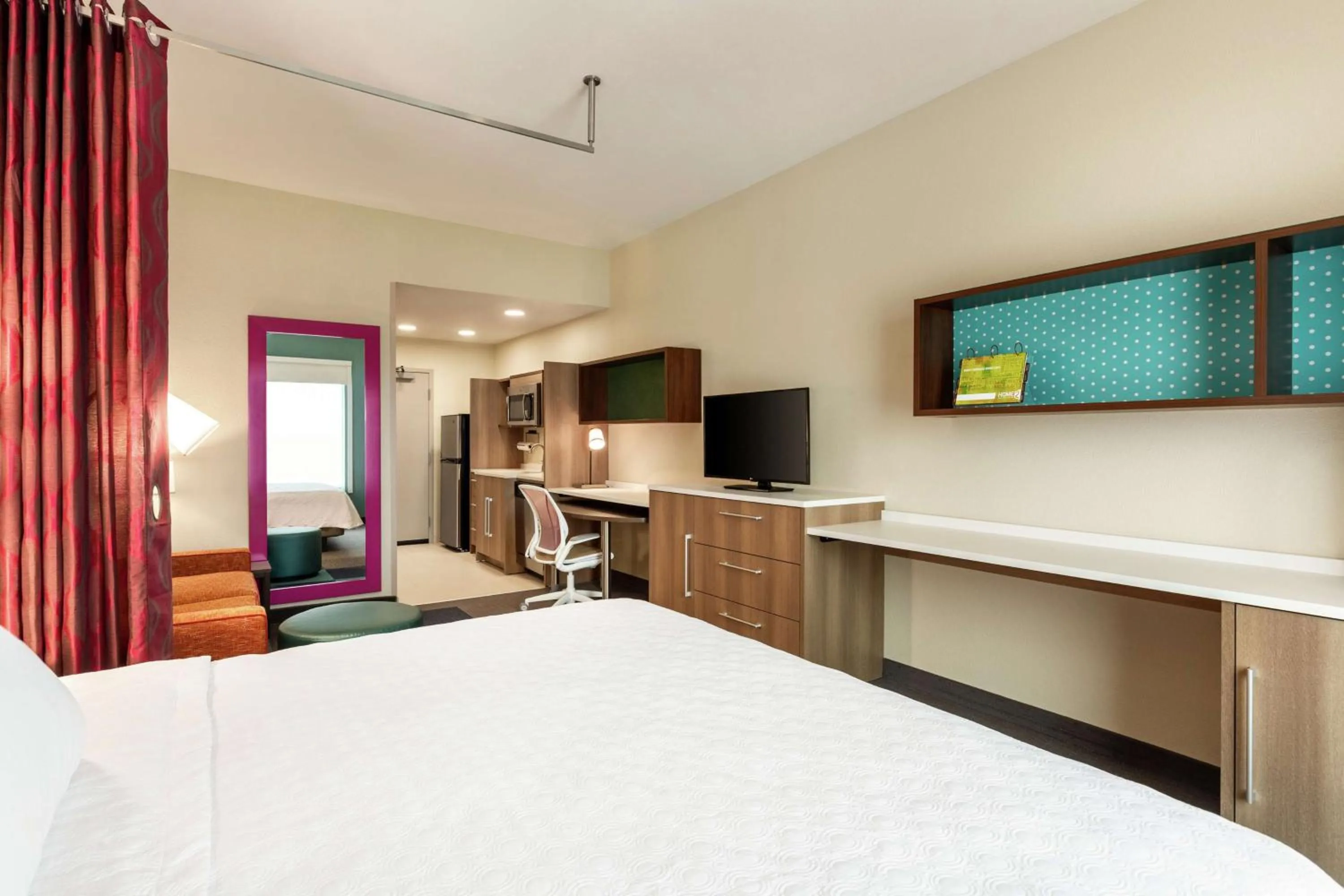 Bedroom, Bed in Home2 Suites By Hilton Statesboro