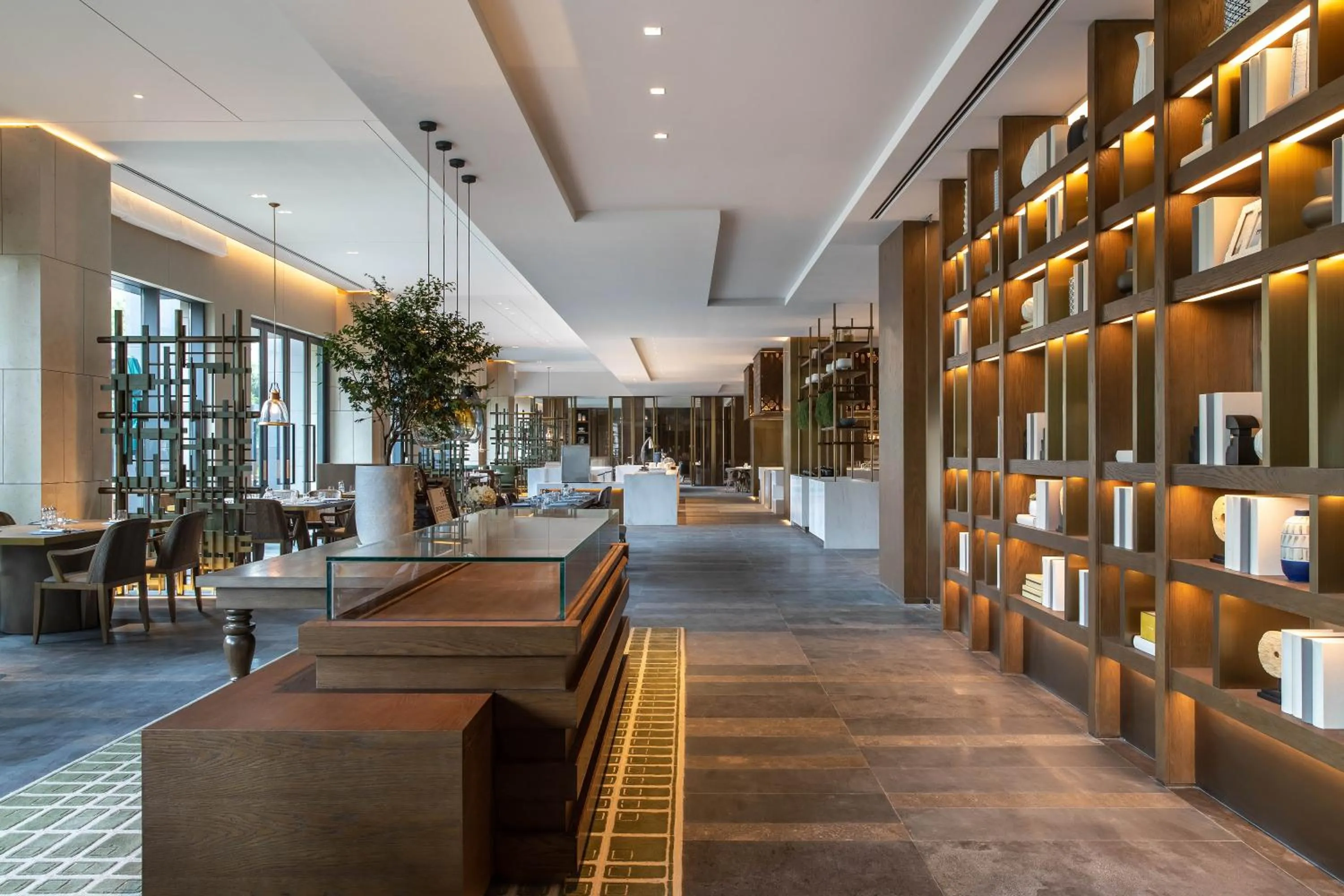Restaurant/places to eat in Joyze Hotel Xiamen, Curio Collection By Hilton